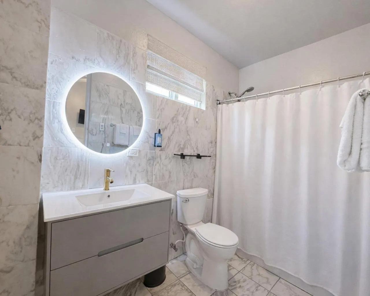 Shower in Coral Princess Hotel