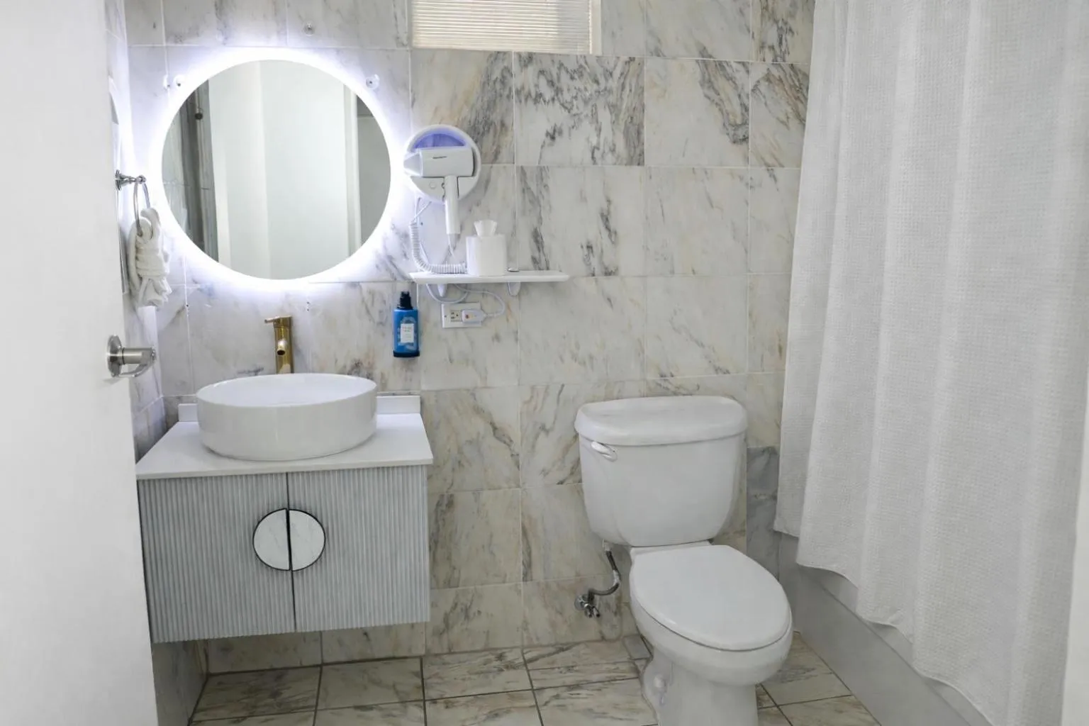 Shower in Coral Princess Hotel