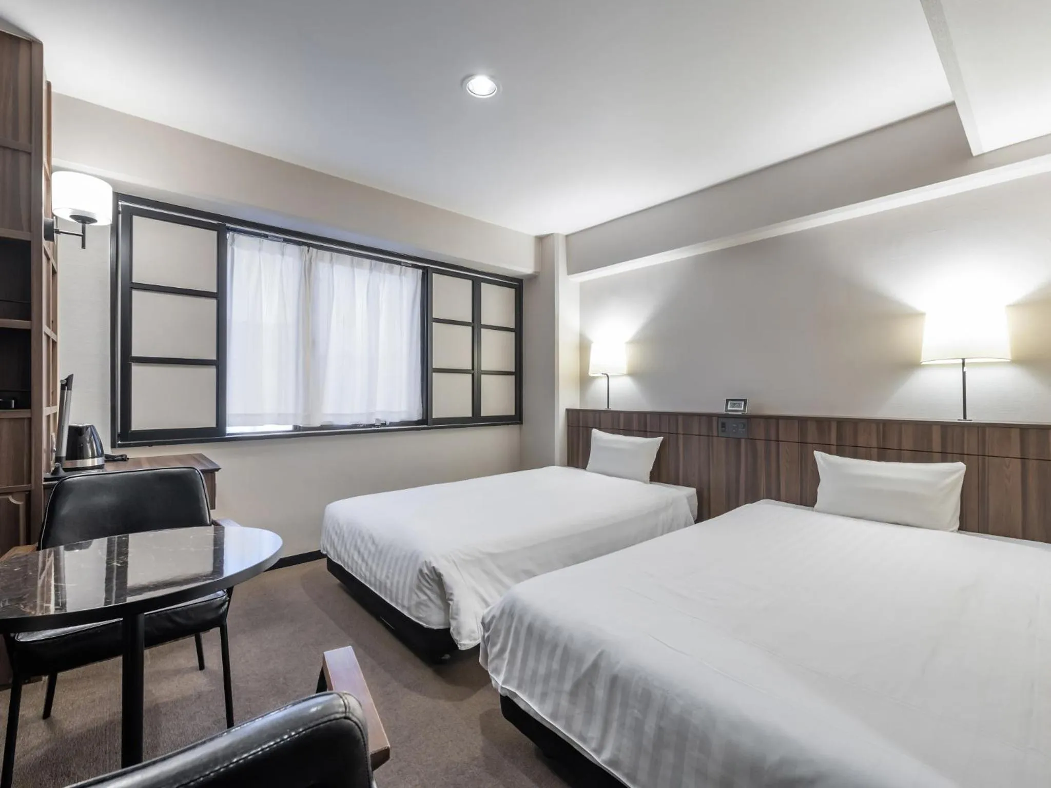 Photo of the whole room, Bed in Sunhotel Fukuyama