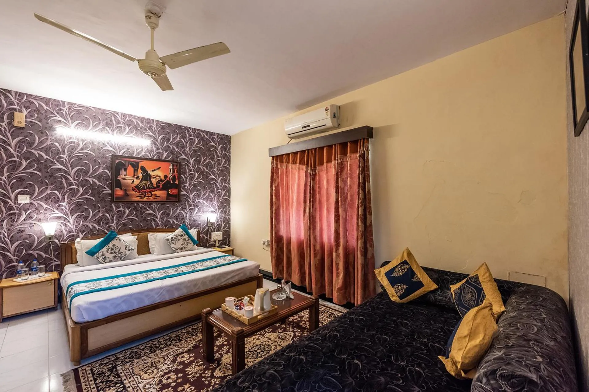 Bedroom, Bed in Yorkshire Inn