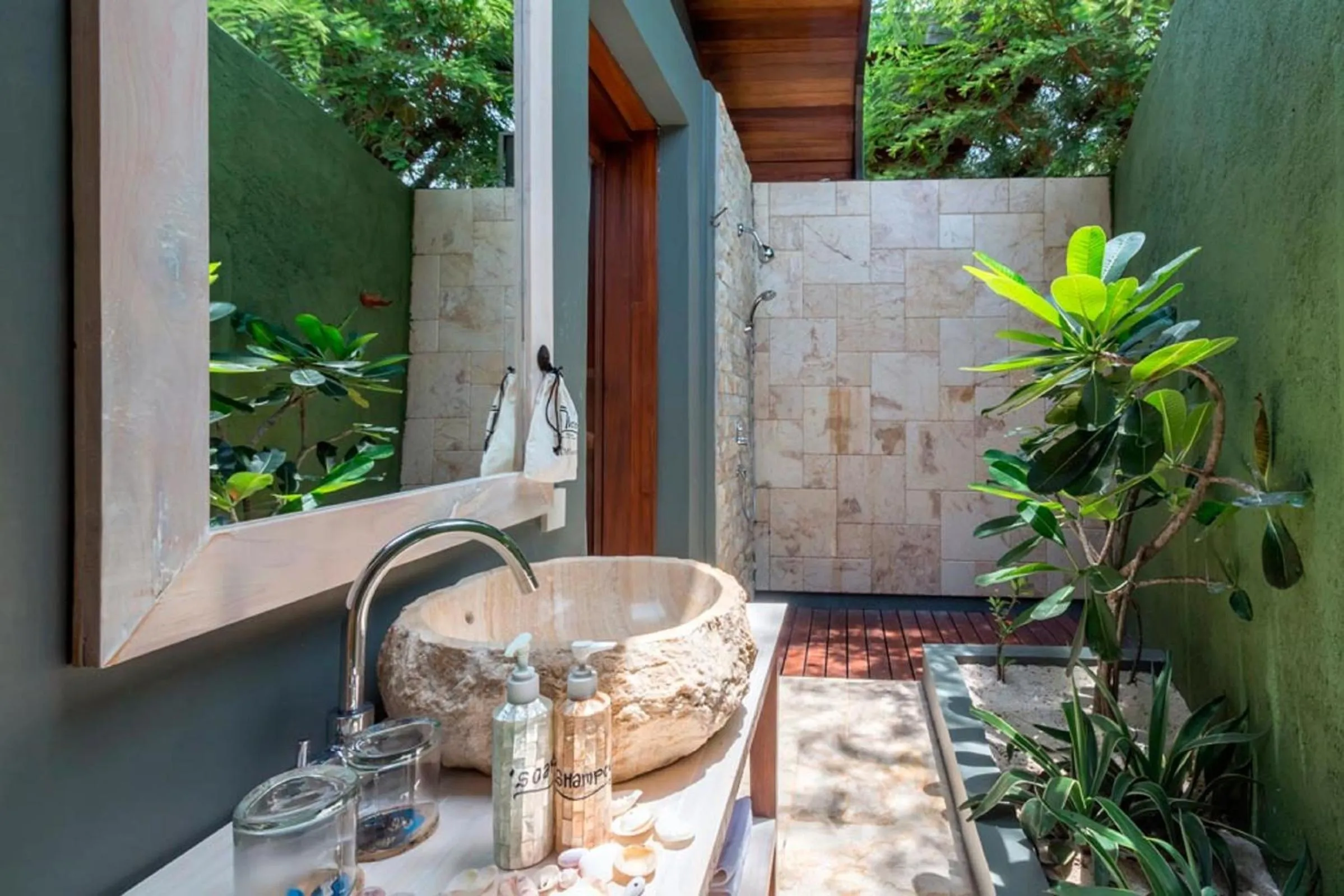 Bathroom in Mola2 Resort Gili Air