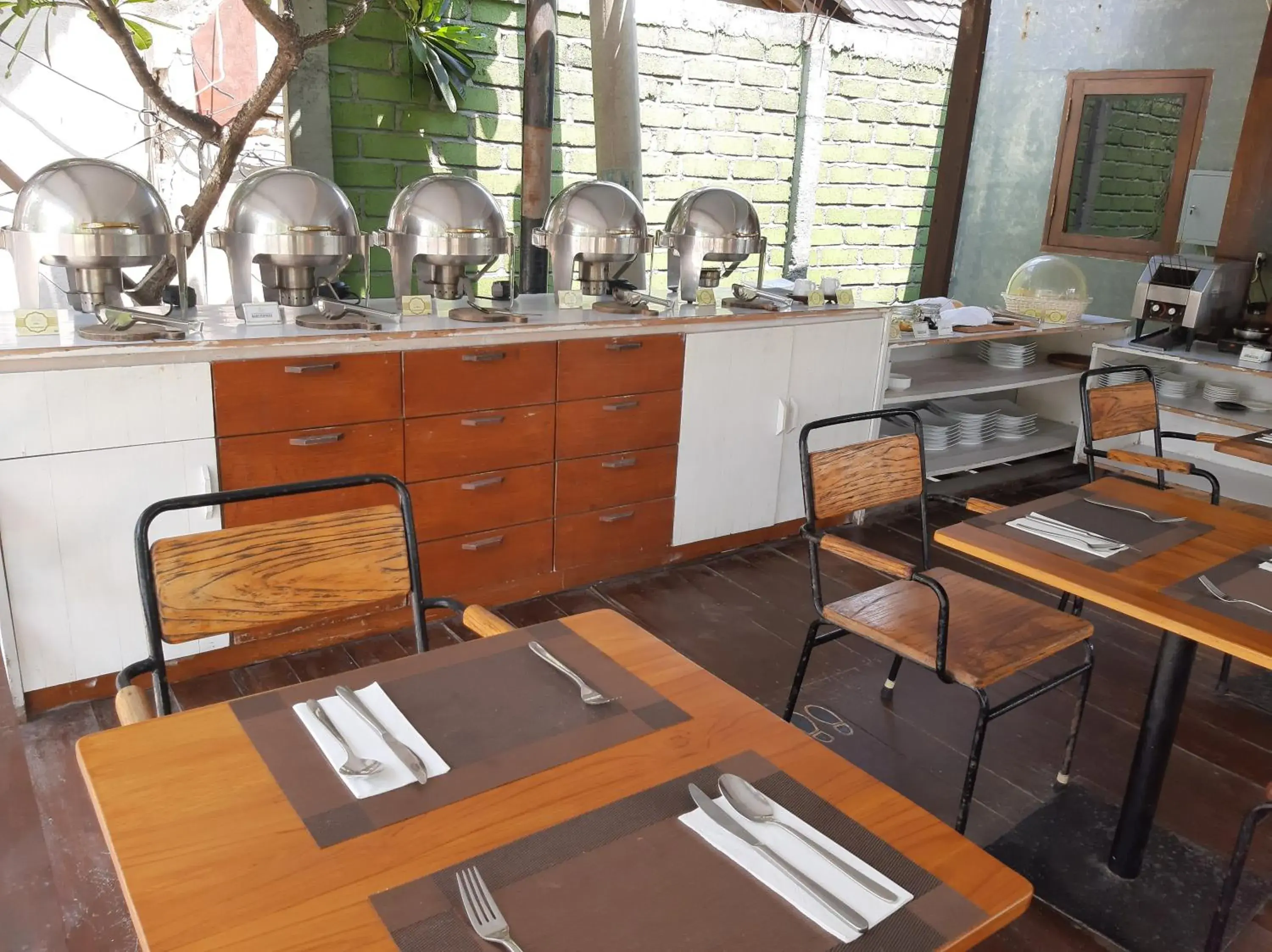 Restaurant/places to eat in Mola2 Resort Gili Air Restaurant/places to eat in Mola2 Resort Gili Air