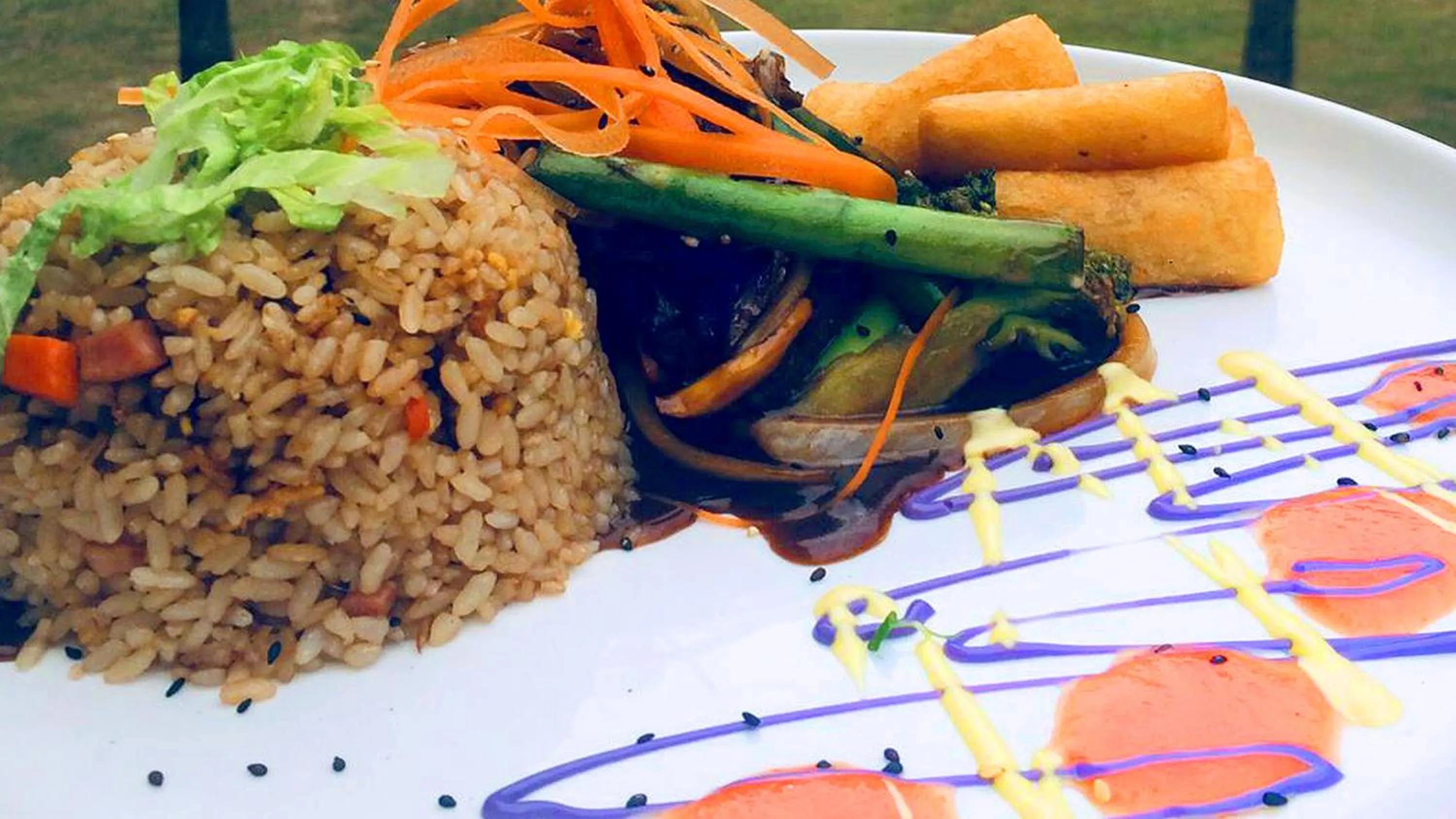 Restaurant/places to eat in Holiday Inn Mayaguez & Tropical Casino by IHG