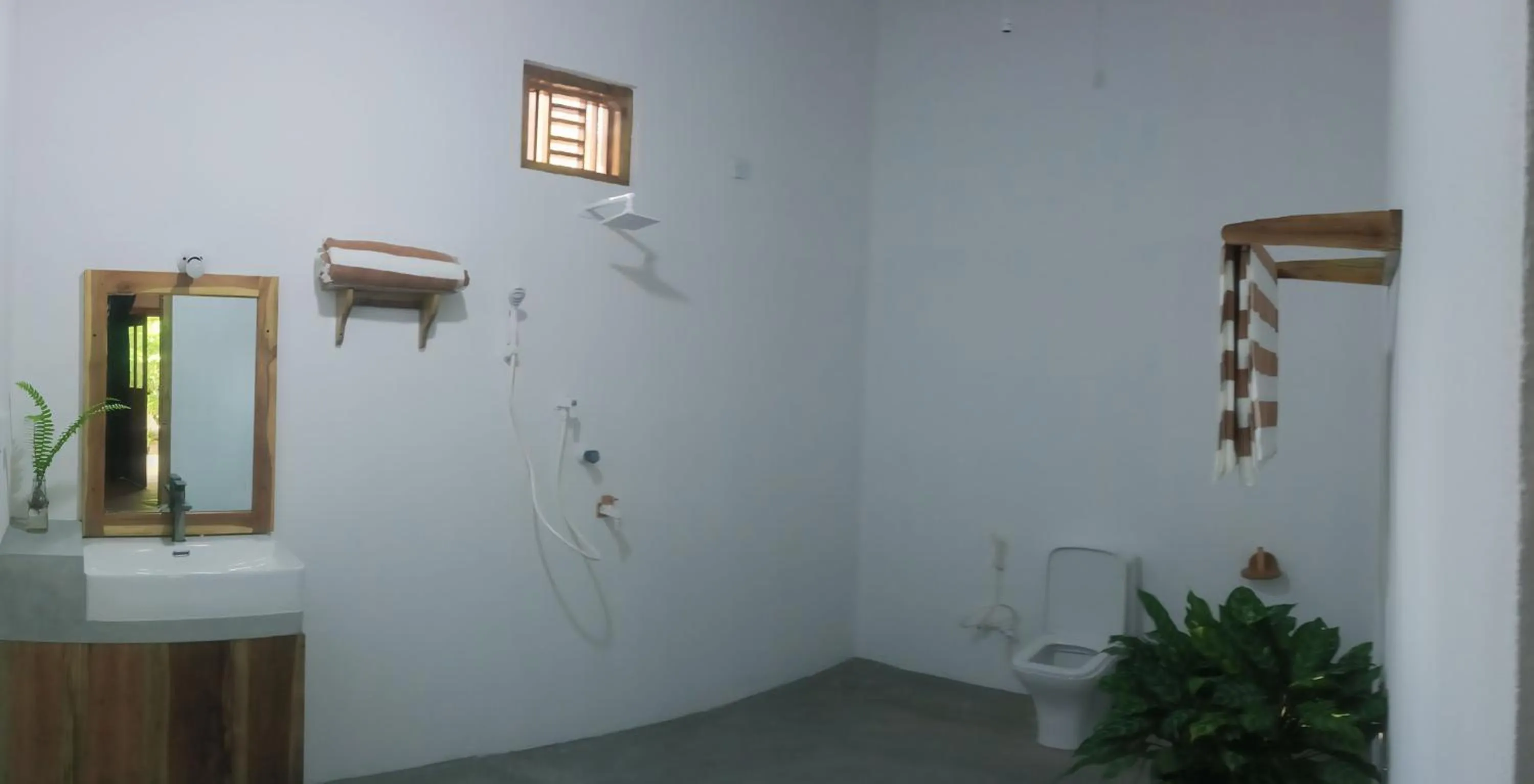 Bathroom in Kadjan villa