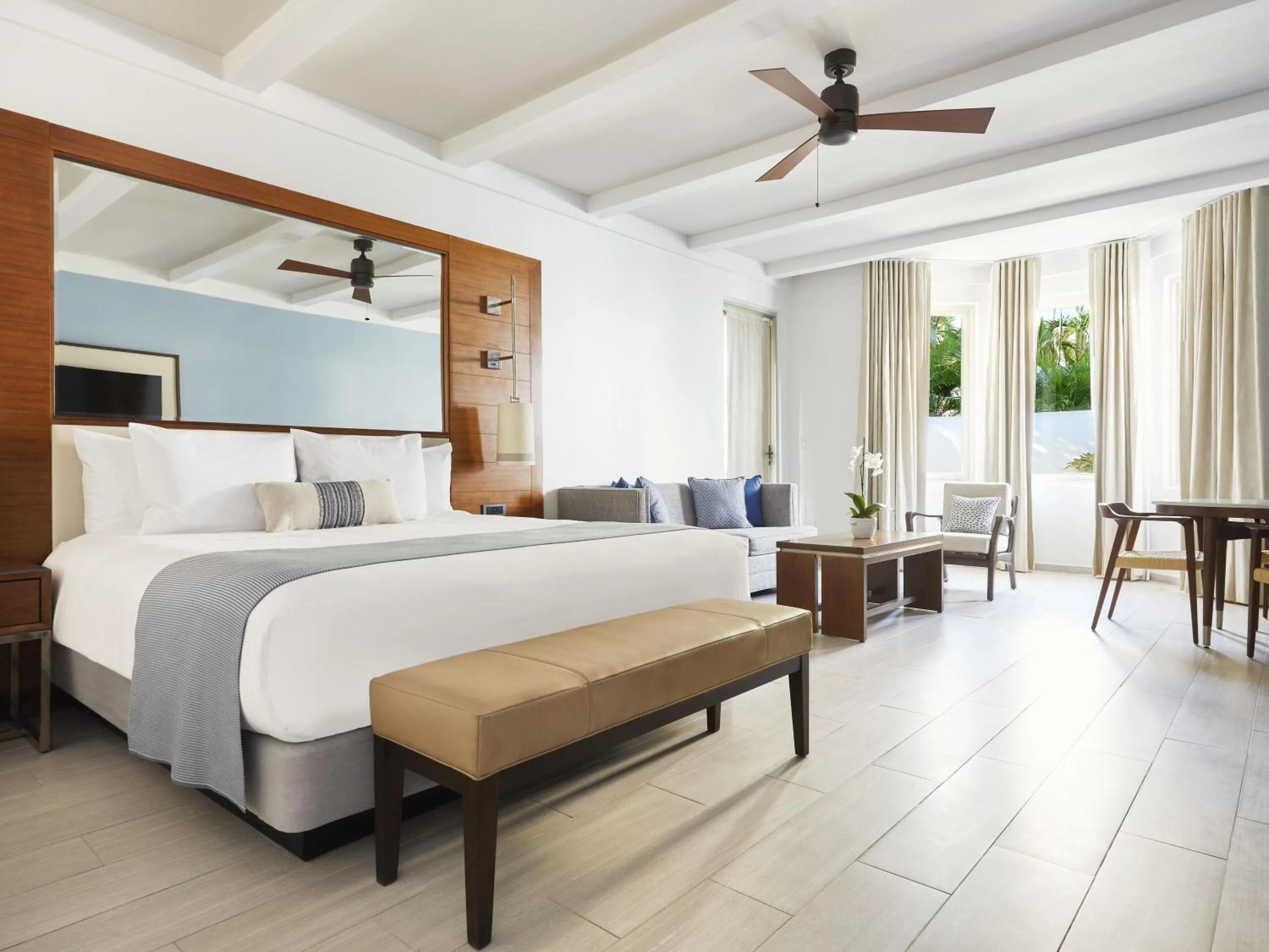 Bedroom, Bed in Fairmont El San Juan Hotel