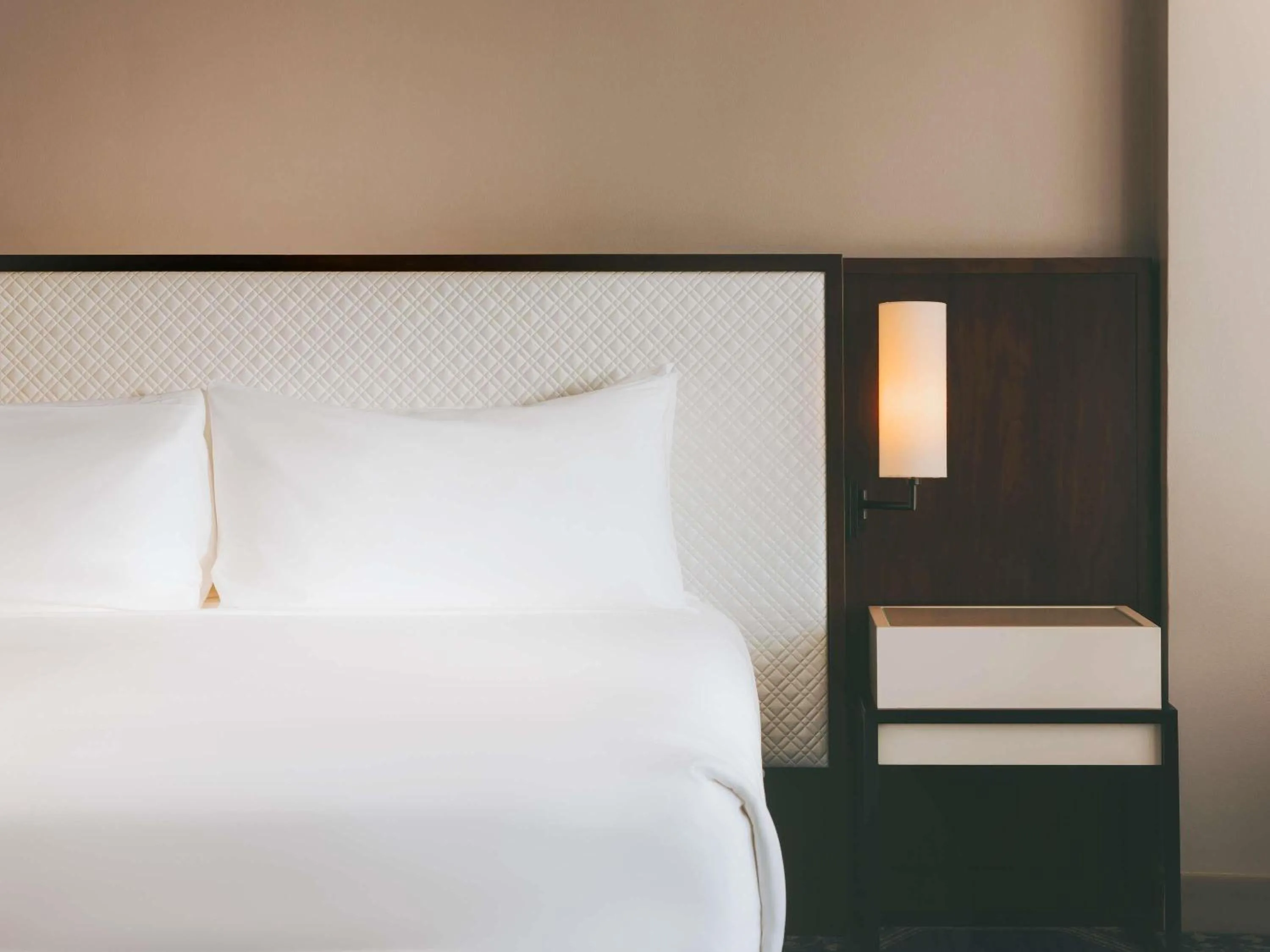 Bedroom, Bed in Fairmont El San Juan Hotel