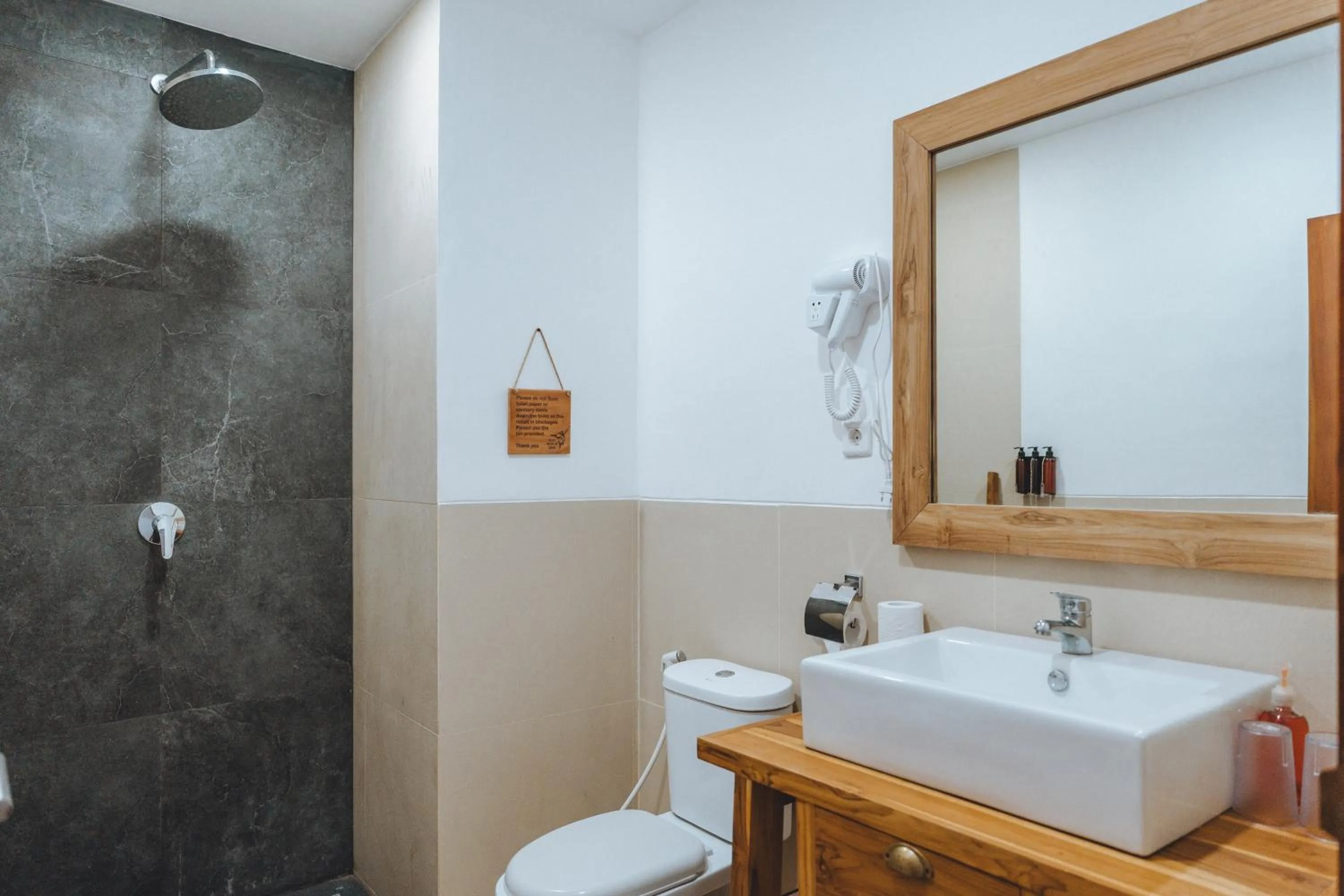 Shower in Blue Marlin Dive Gili Air