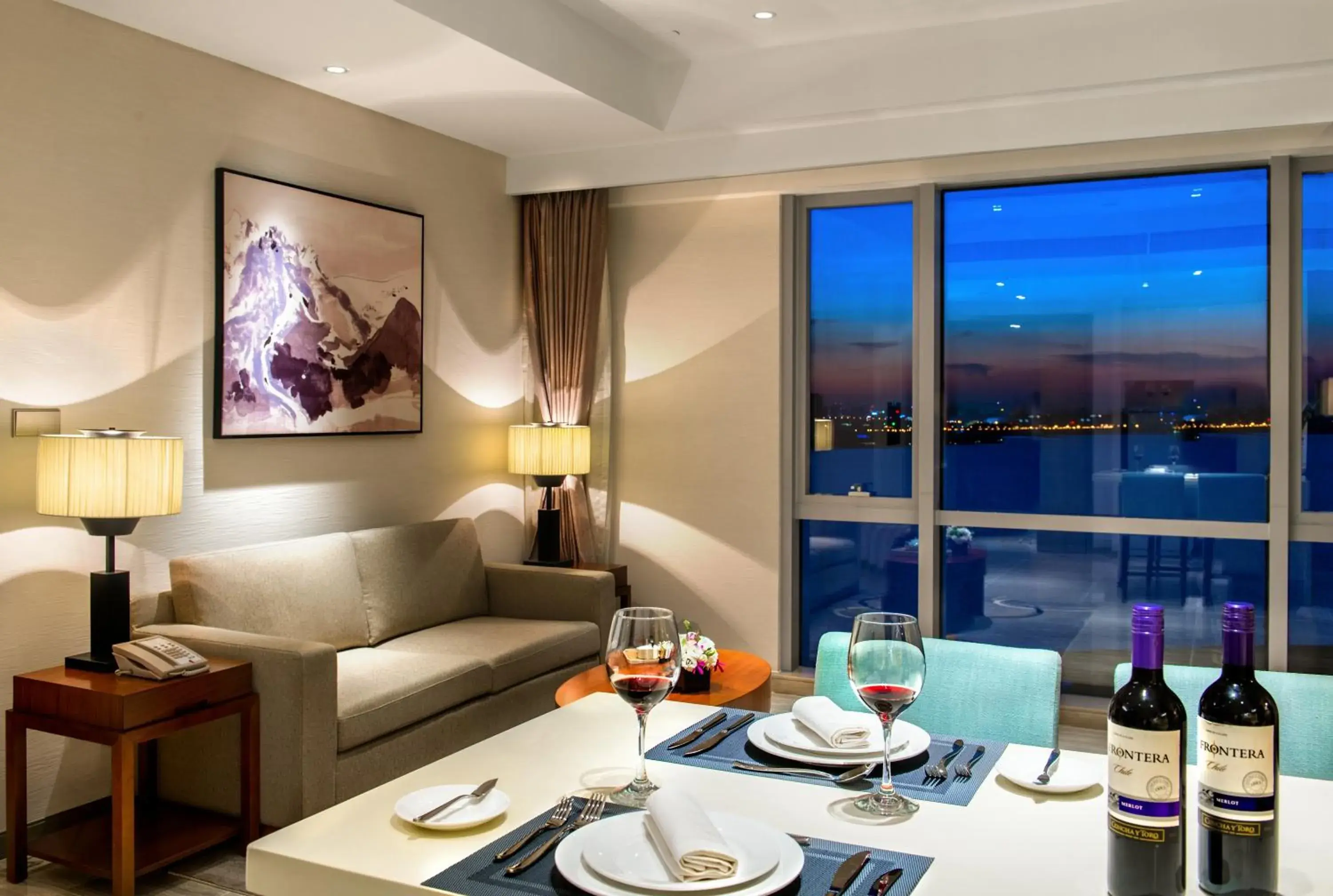 Living room in Oakwood Hotel & Residence Suzhou Living room in Oakwood Hotel & Residence Suzhou