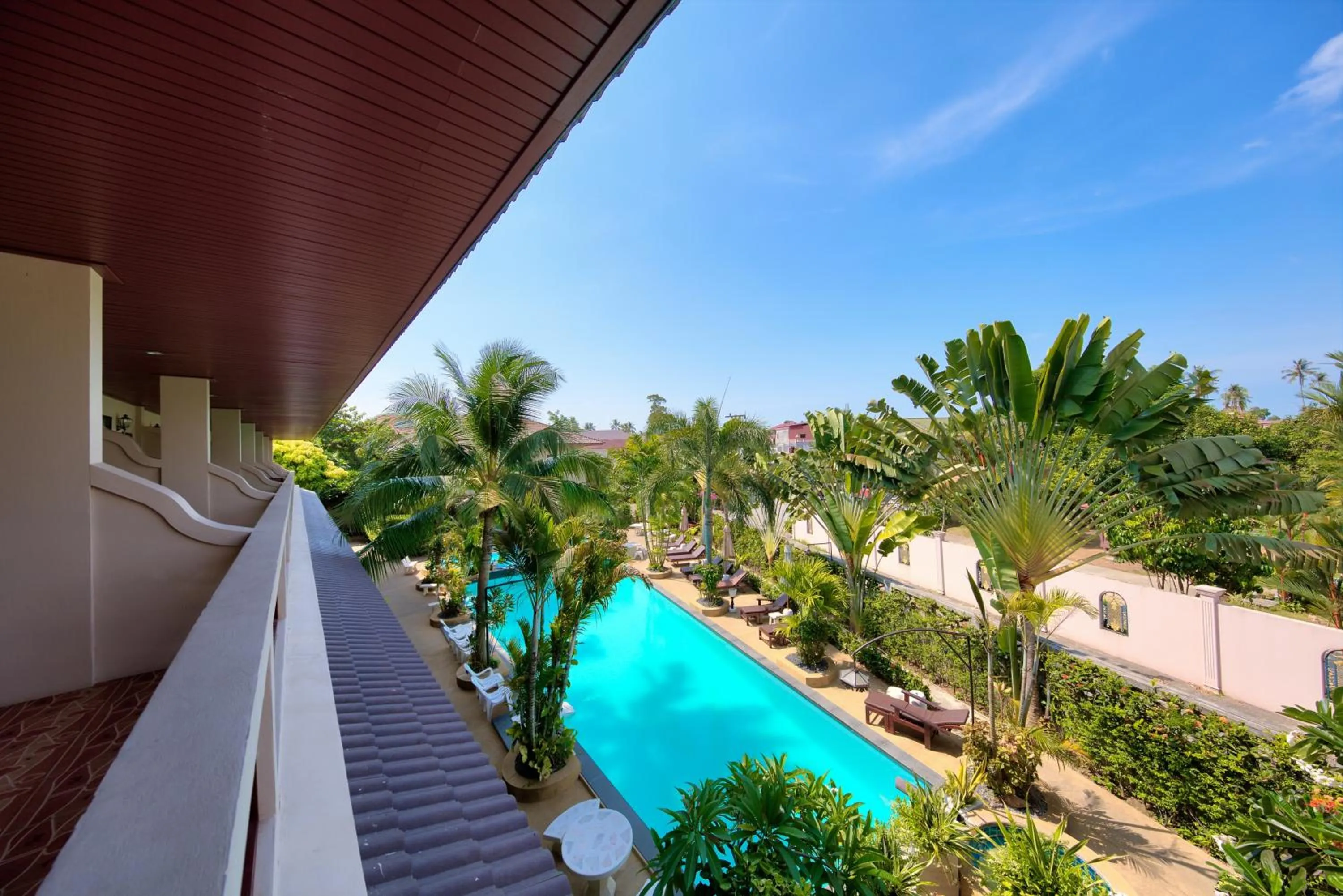 Pool view in Aumpai Luxury