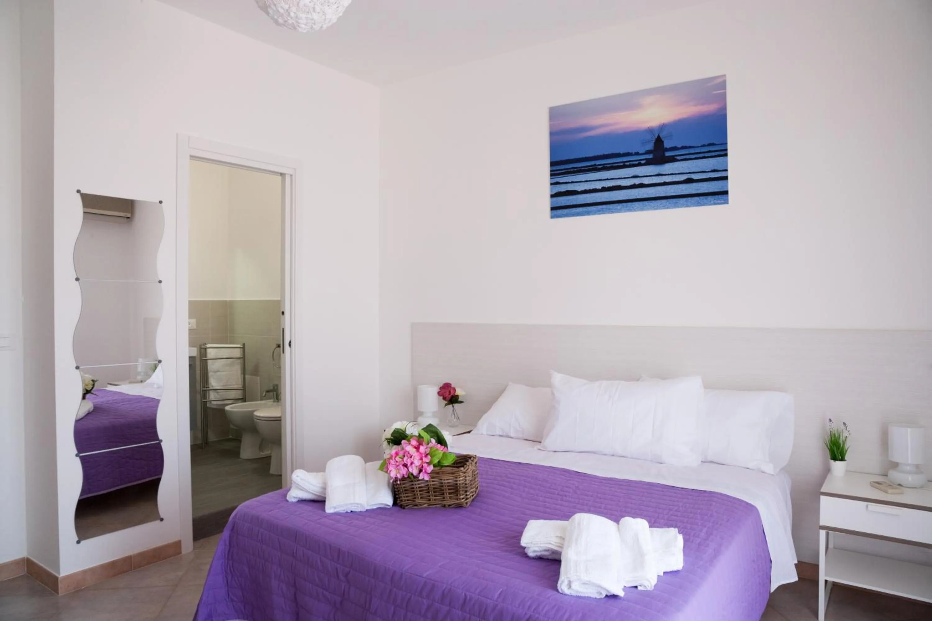 Shower, Bed in Sui tetti b&b