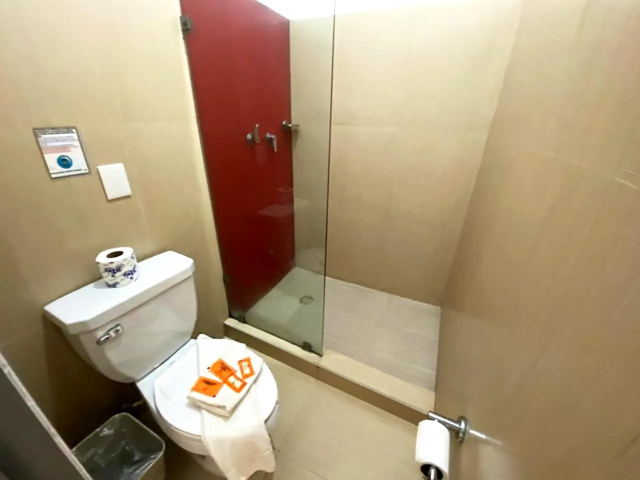 Toilet in Hotel Maya Turquesa