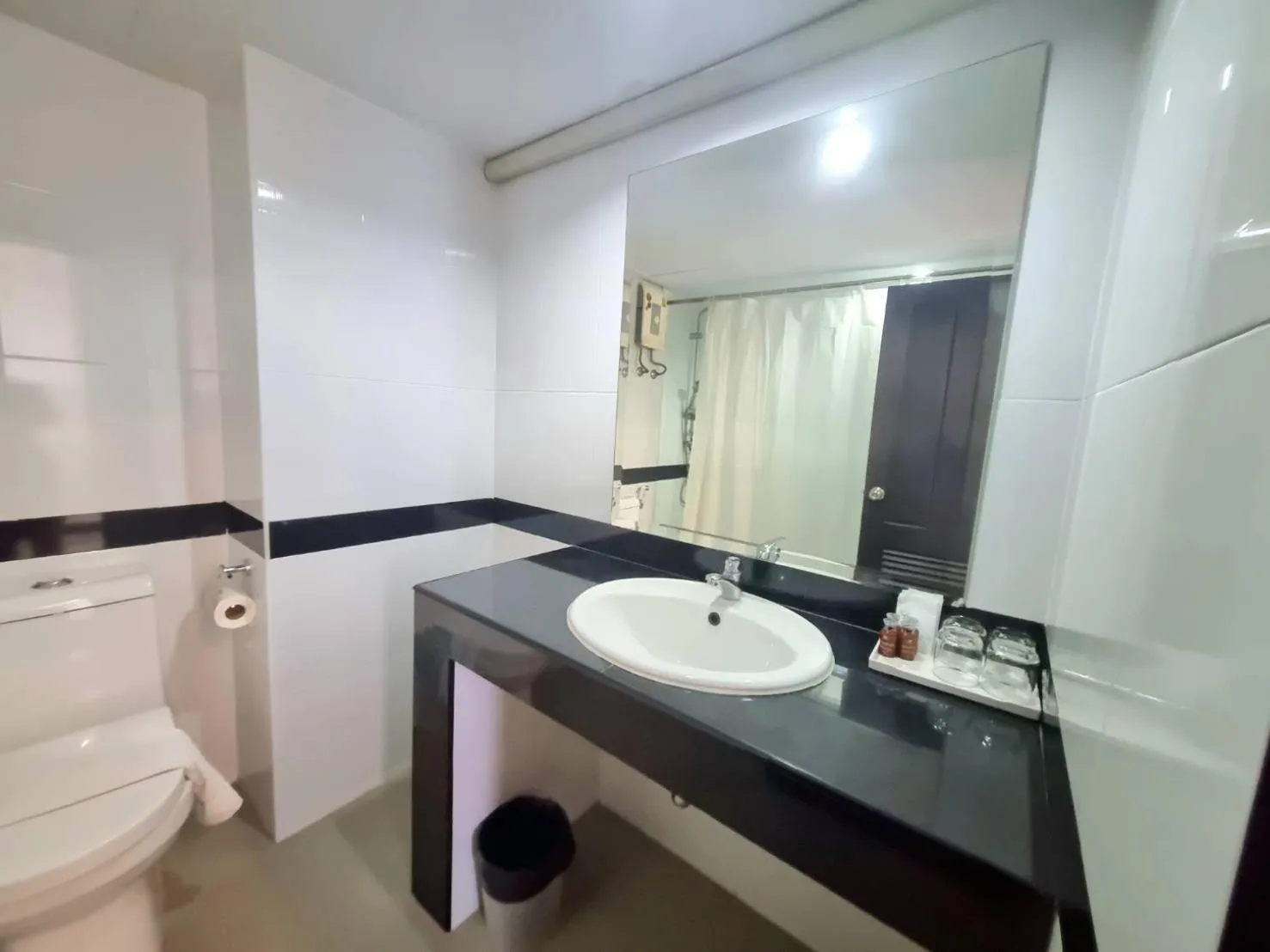 Bathroom in The Grand Day Night