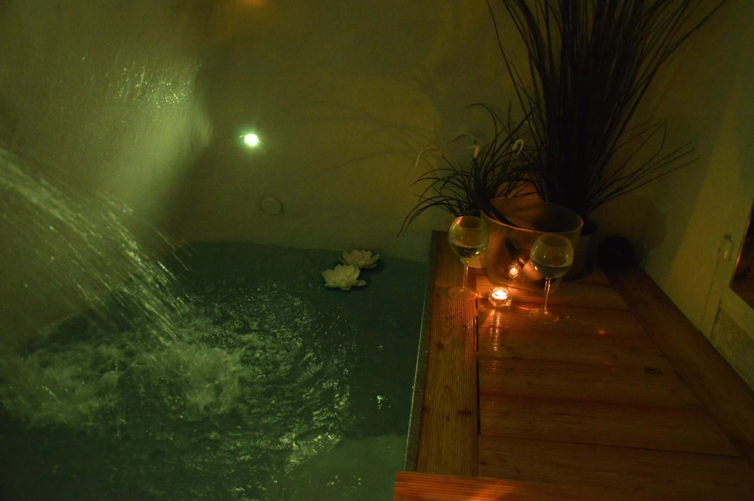 Hot Tub in Ostuni 21mq Suite Homes