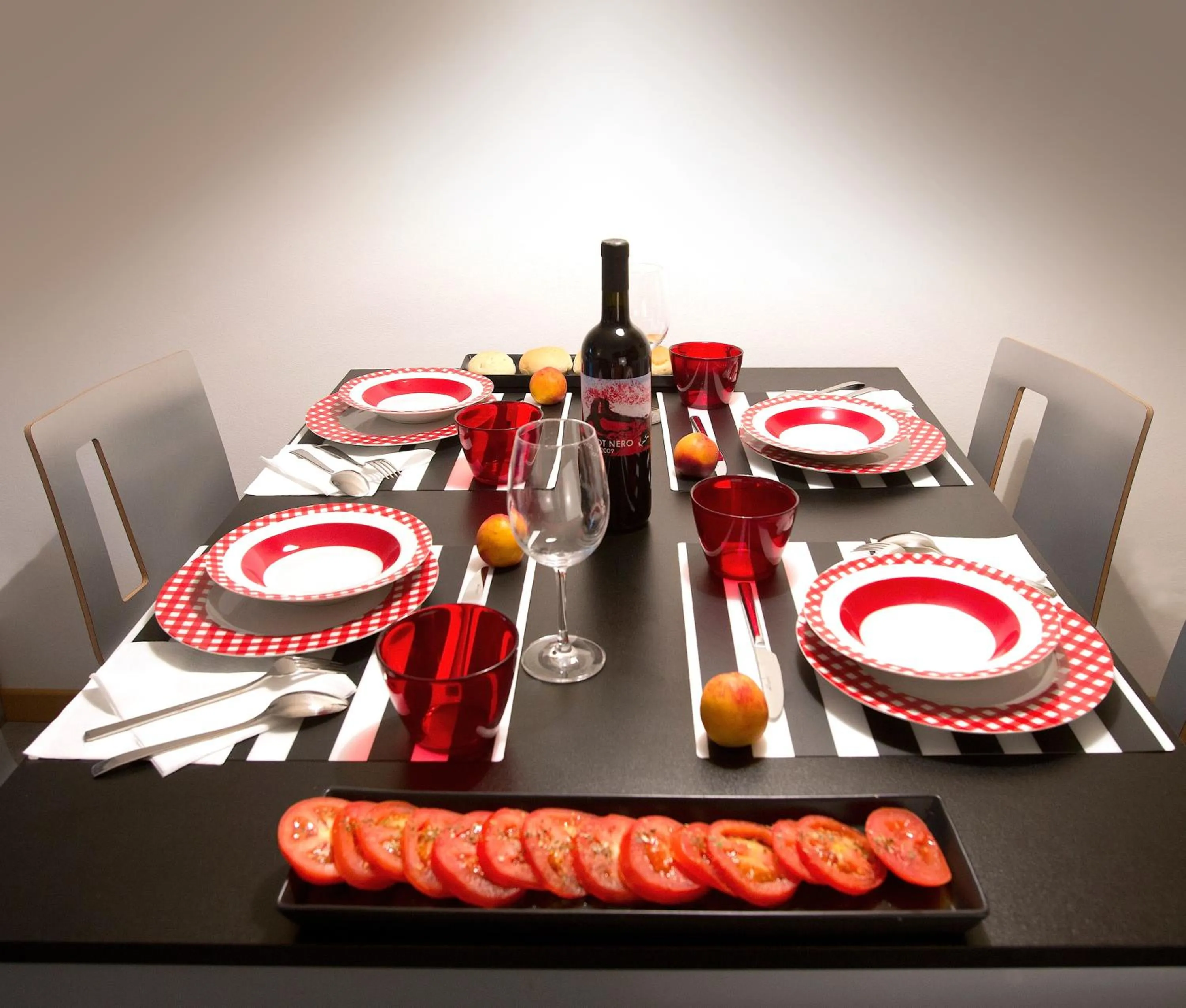 Dining area in Lacroma Aparthotel