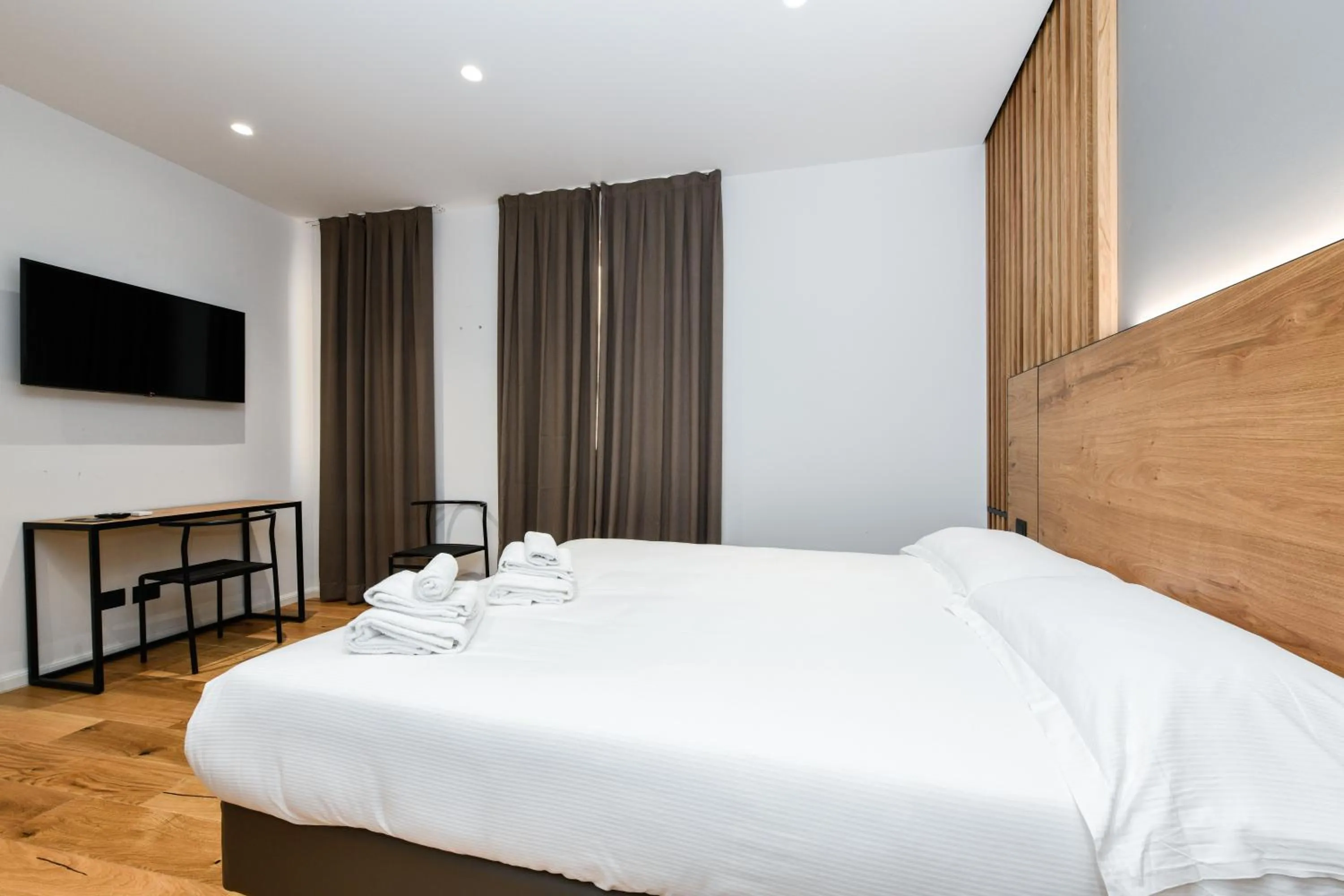 Bed in Hotel Arya by Mauro