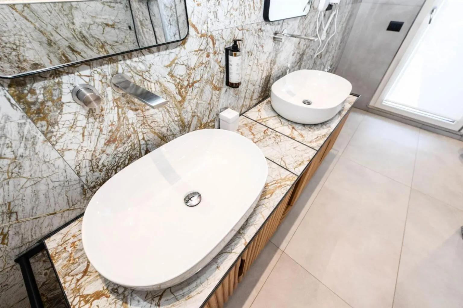 Bathroom in Best Western Hotel Arya