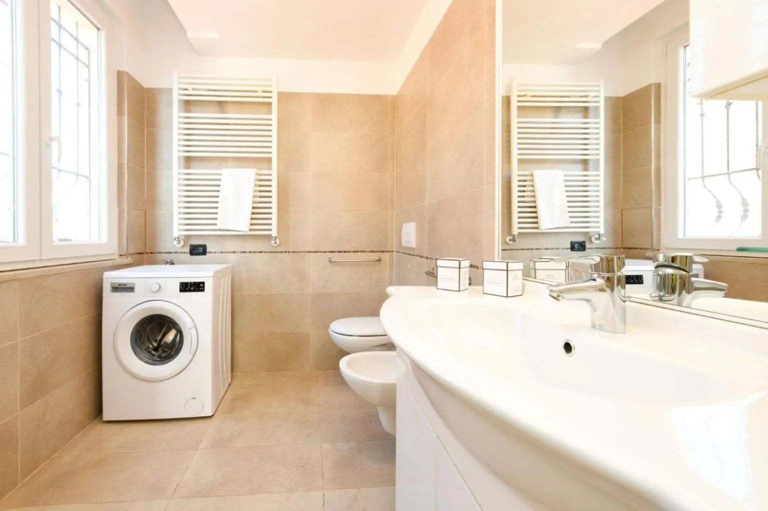 Bathroom in Best Western Hotel Arya