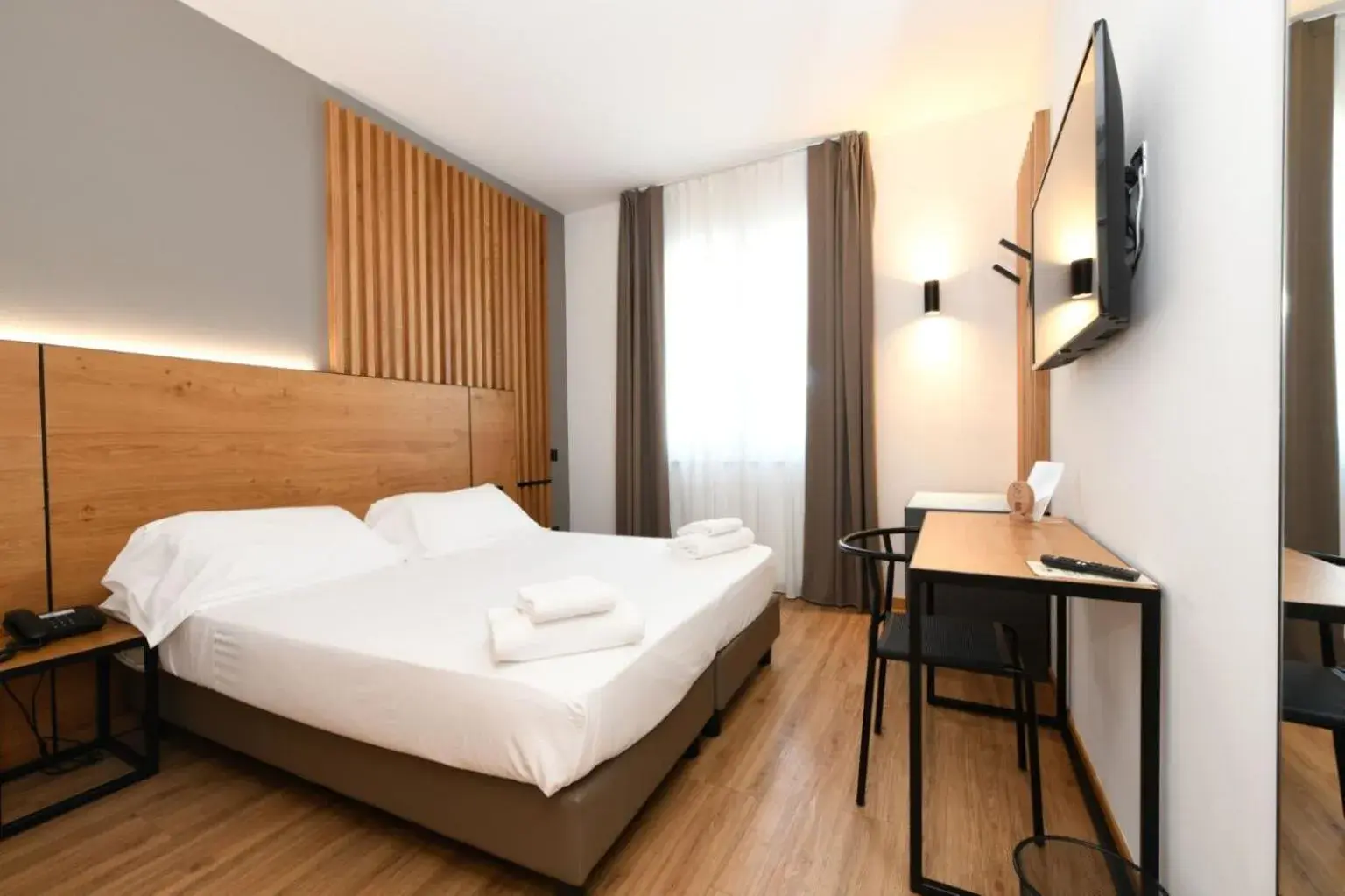 Double Room with French Bed - Non-Smoking in Best Western Hotel Arya Double Room with French Bed - Non-Smoking in Best Western Hotel Arya