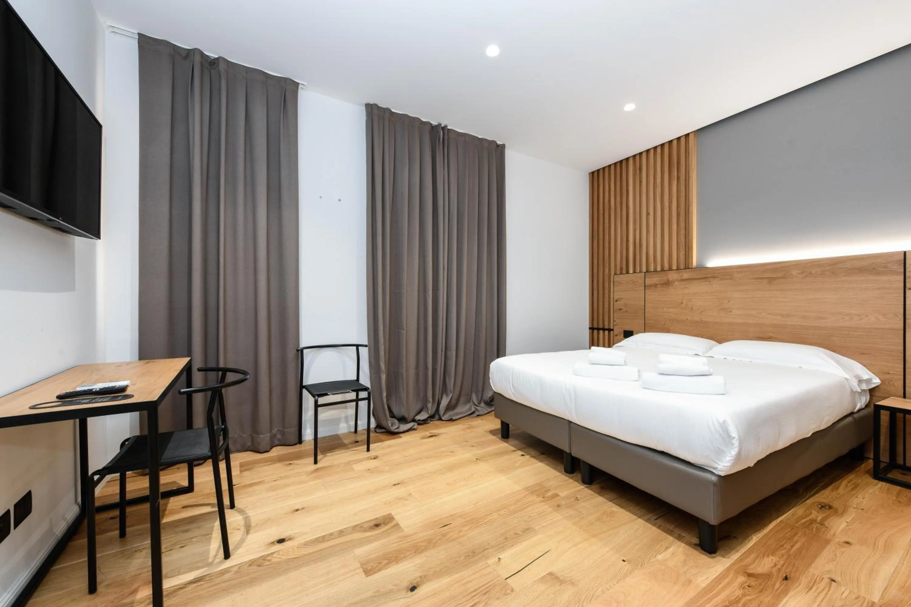 Bedroom, Bed in Hotel Arya by Mauro