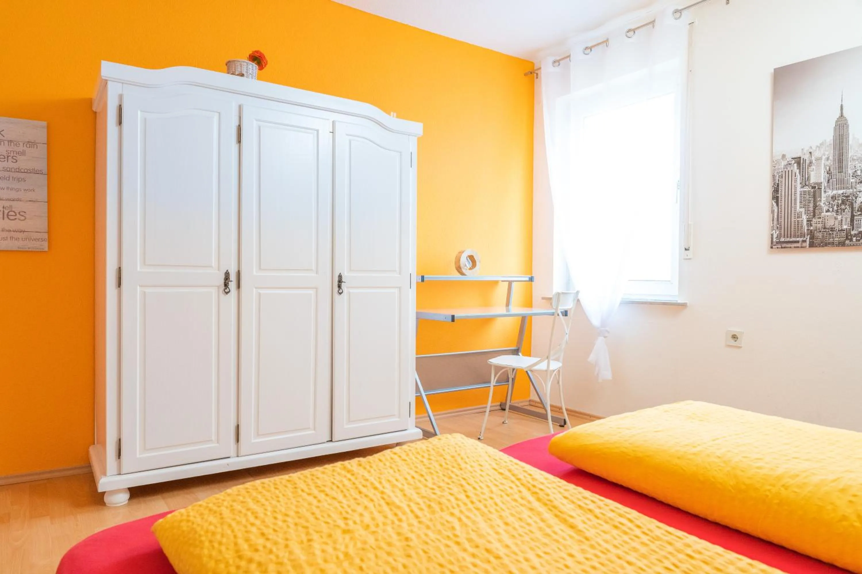 Art City-Studios Kassel 4 und 8, groß, modern, citynah, je 3 Schlafzimmer, kostenfreie Parkplätze, Süd-Balkons, ruhig, Herkulesblick