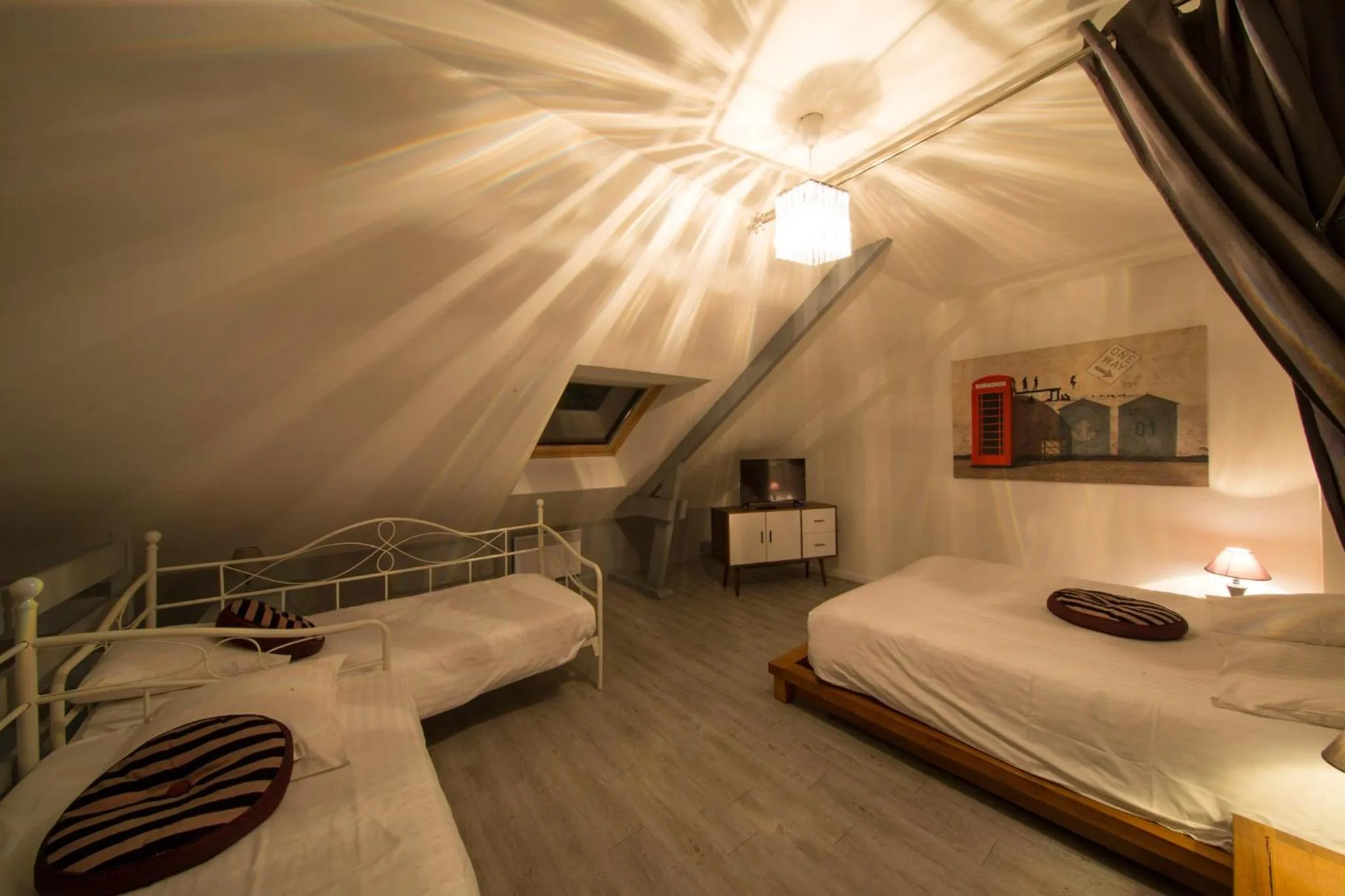 Photo of the whole room, Bed in Les Terrasses de Saumur - Hôtel & Appartements - Restaurant & Spa (Logis)