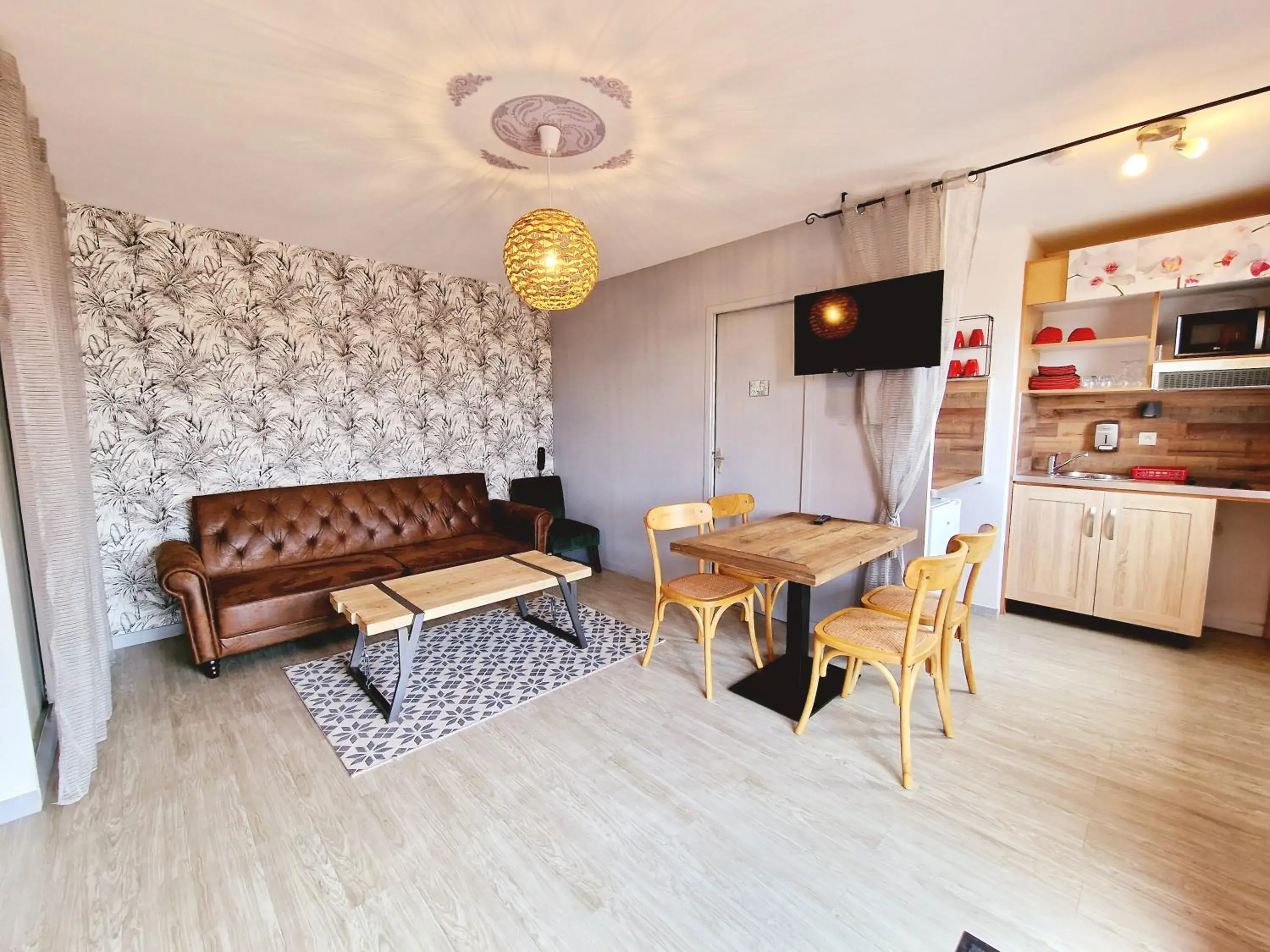 Duplex Apartment in Les Terrasses de Saumur - Hôtel & Appartements - Restaurant & Spa (Logis) Duplex Apartment in Les Terrasses de Saumur - Hôtel & Appartements - Restaurant & Spa (Logis)