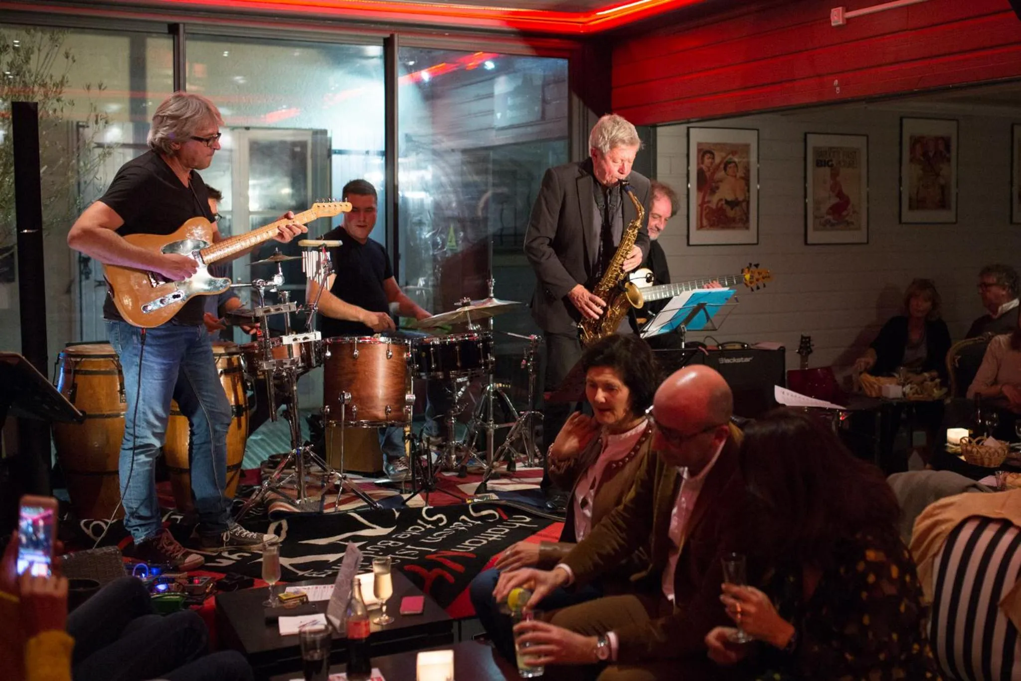 Evening entertainment in Les Terrasses de Saumur - Hôtel & Appartements - Restaurant & Spa (Logis)