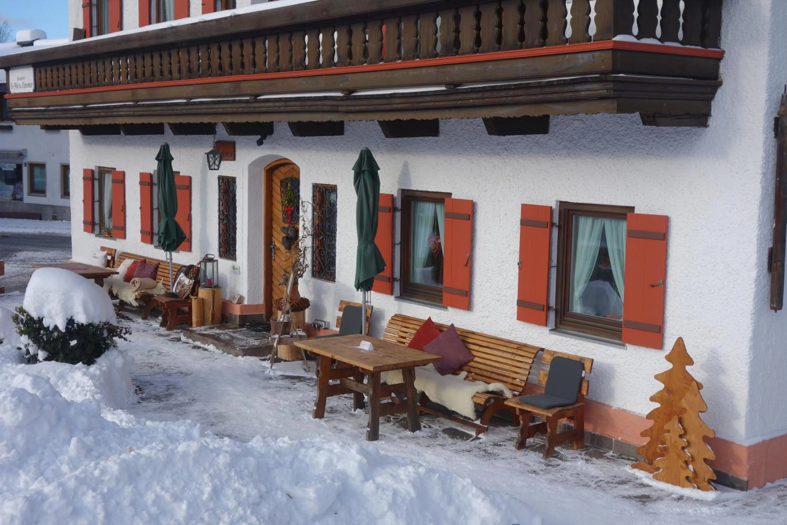 Facade/entrance in Beim Nuihausa