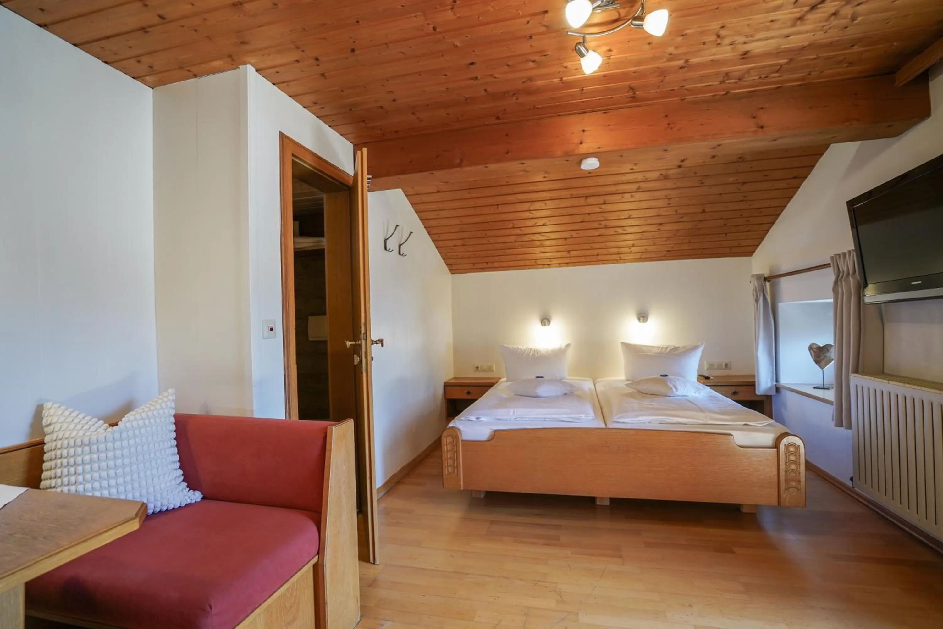 Bed in Beim Nuihausa