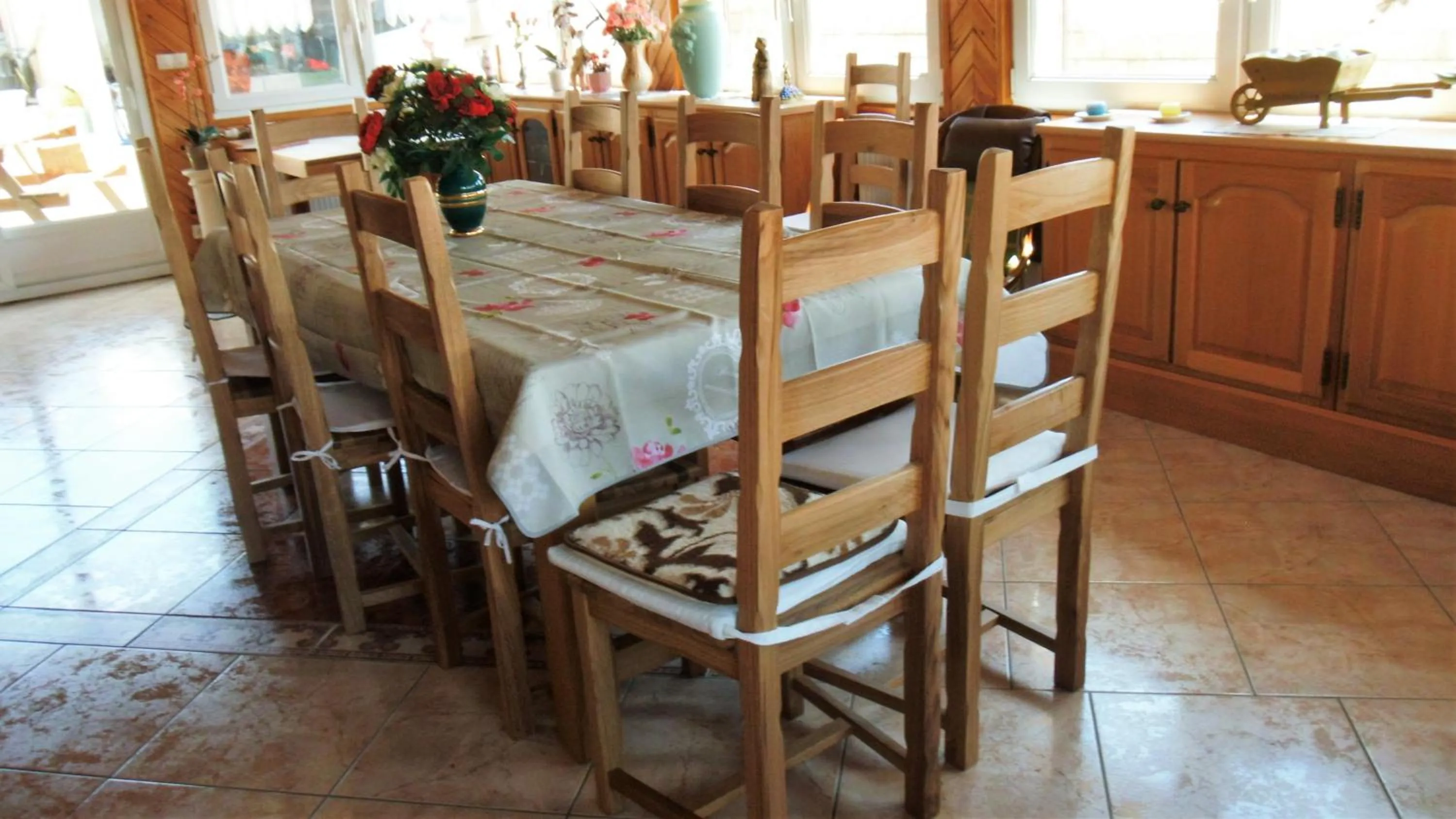 Dining area in Passion Et Terroir