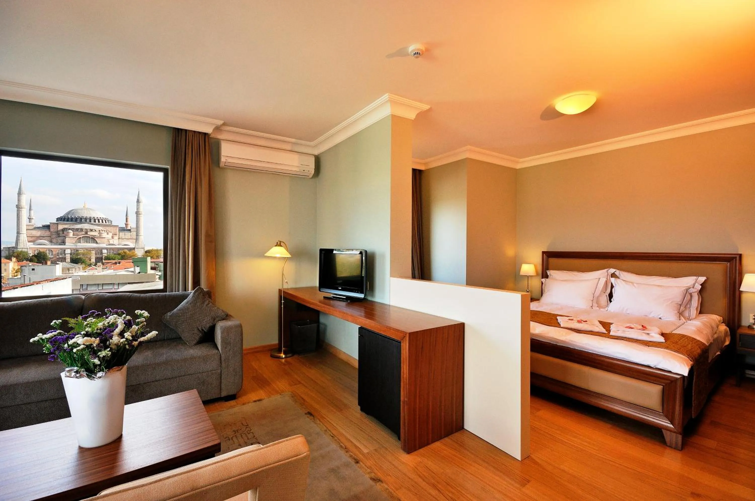 TV and multimedia, Bed in Agora Life Hotel - Special Class