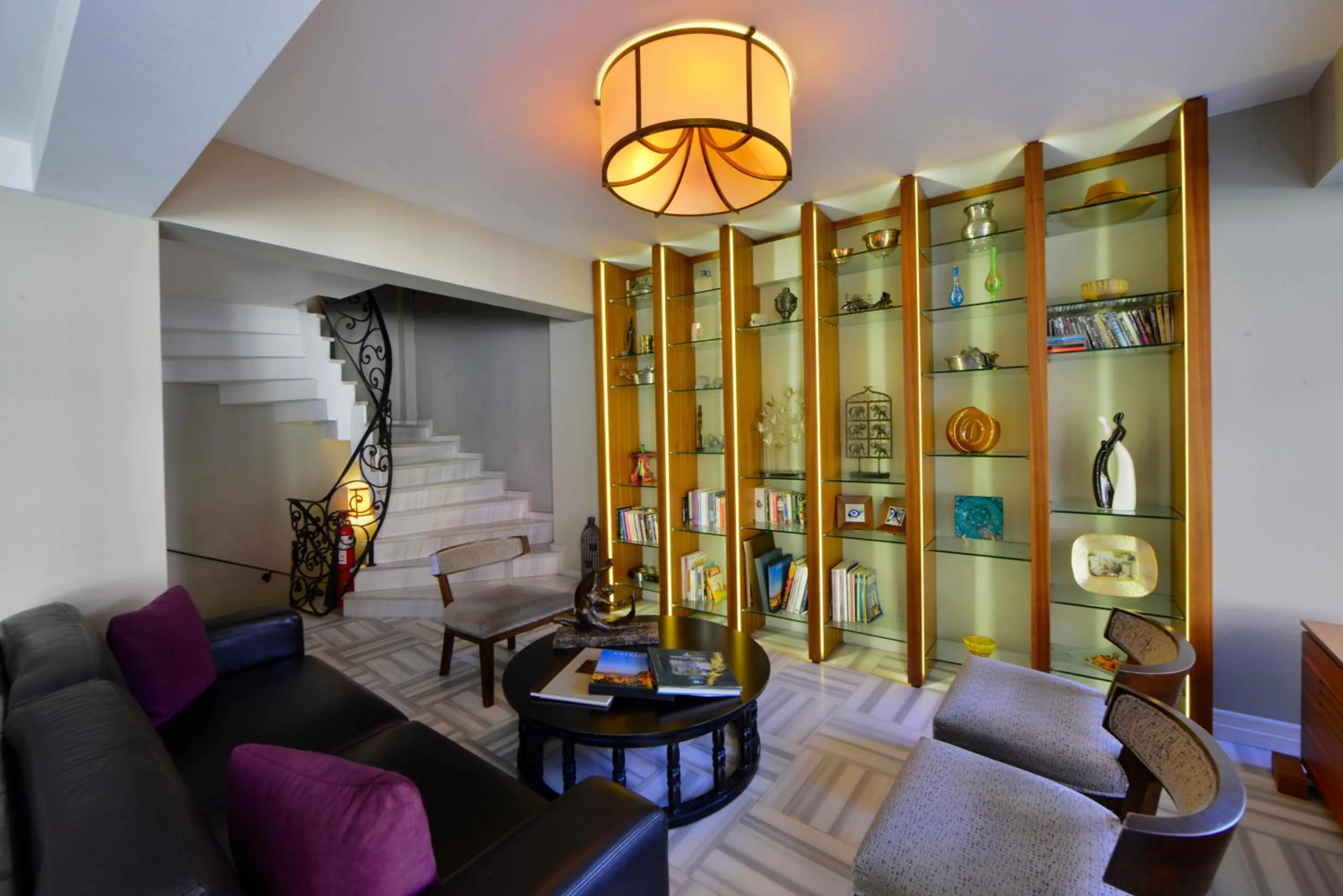 Library in Agora Life Hotel - Special Class