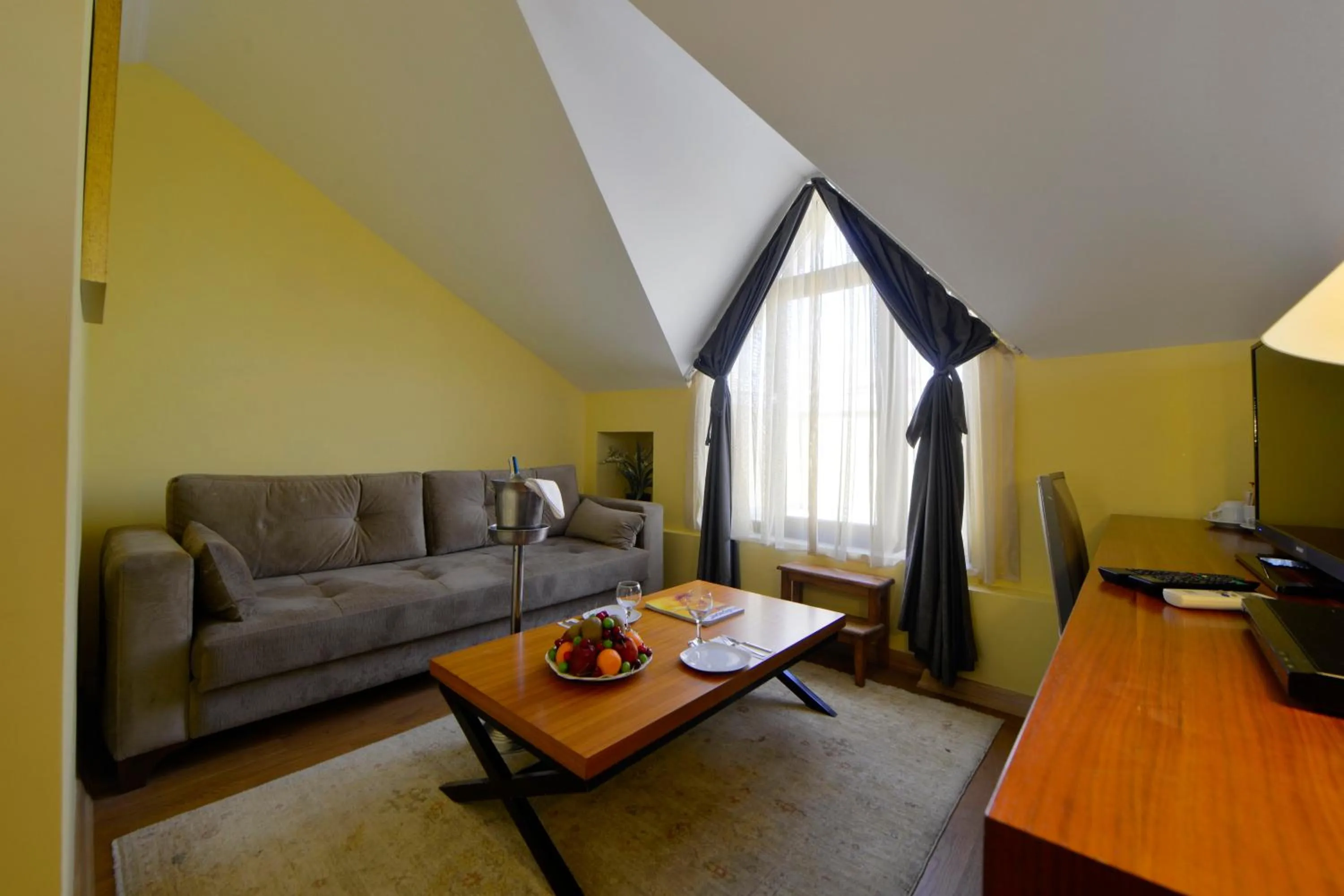 TV and multimedia in Agora Life Hotel - Special Class