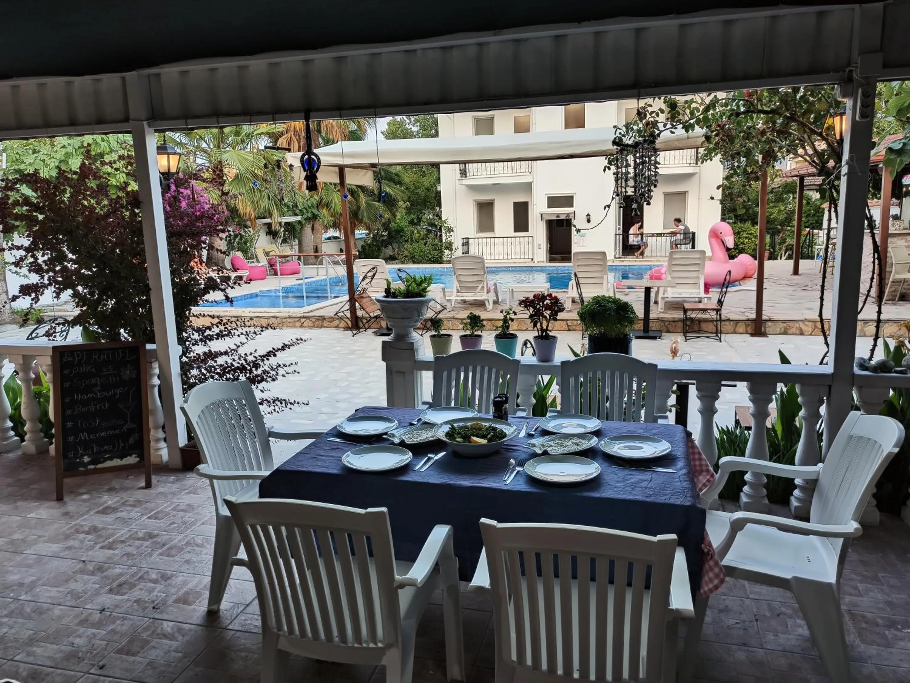 Patio in Işıl Suit Apart Otel