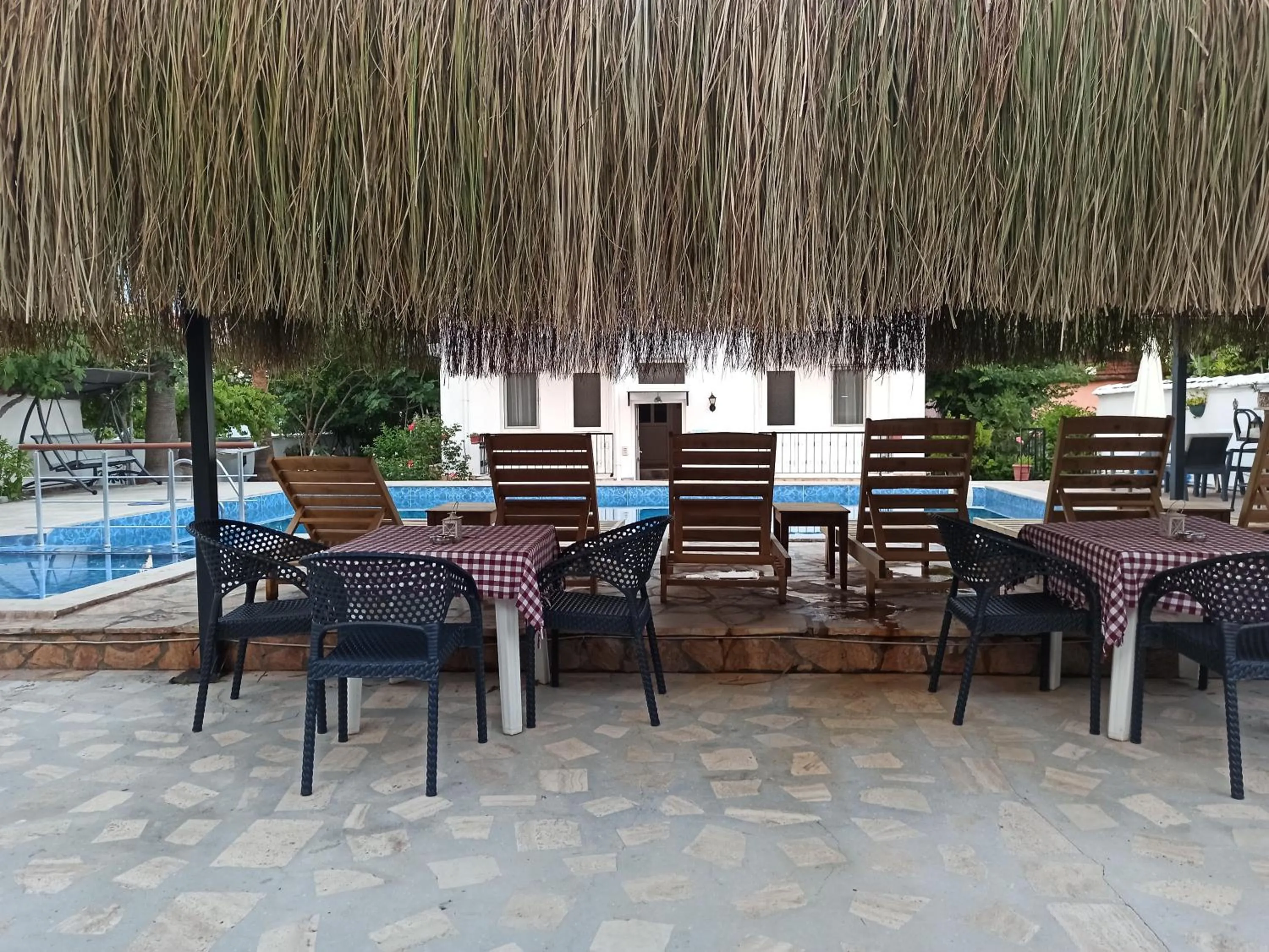 Patio in Işıl Suit Apart Otel