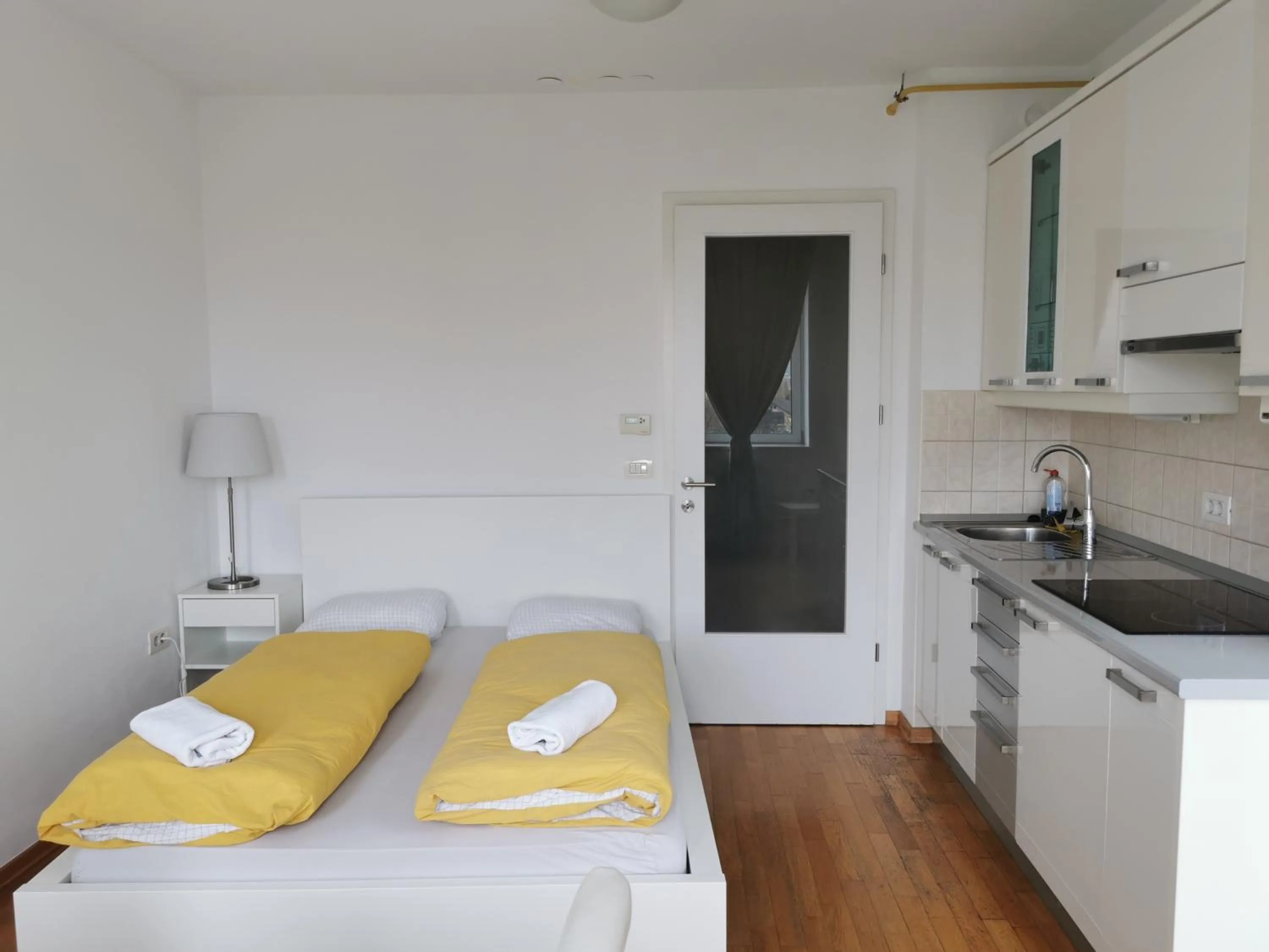 kitchen, Bed in Trnovo apartment with free parking