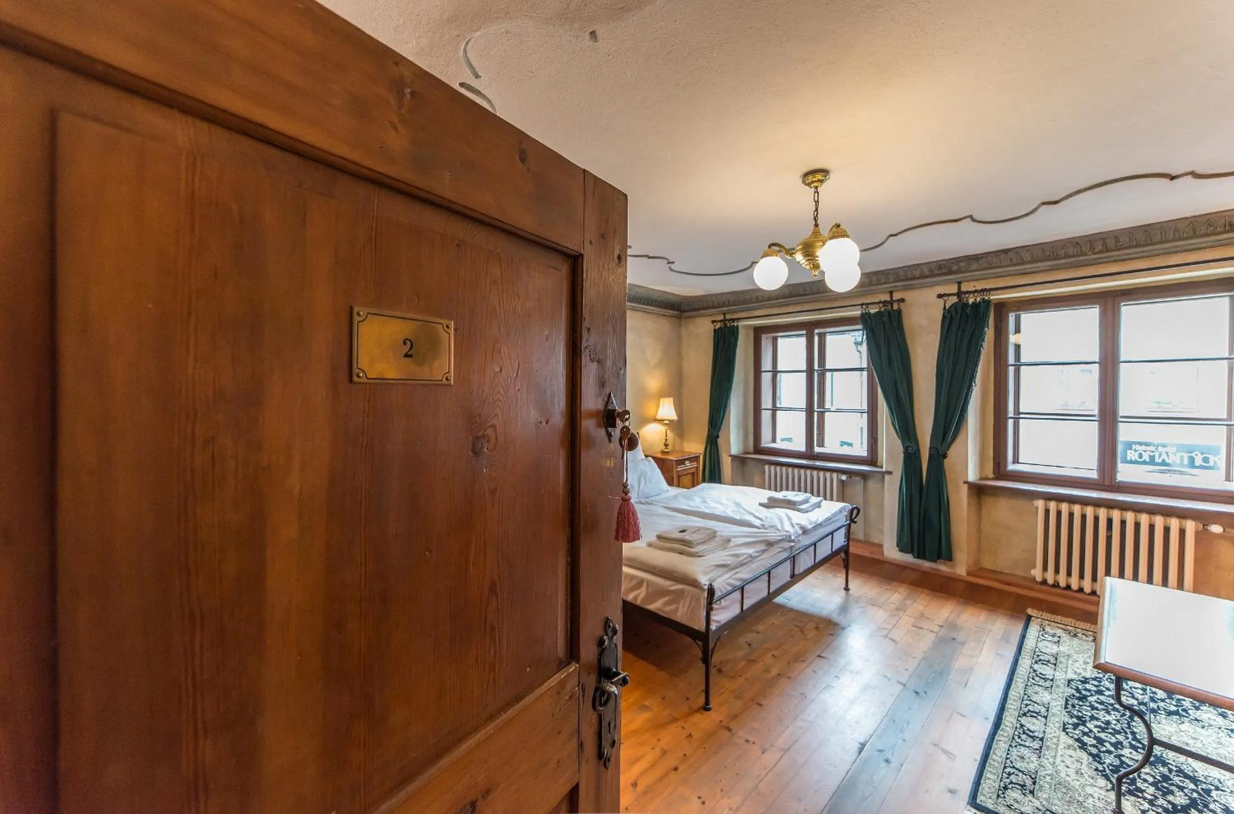 Day, Bed in Alt Straninger