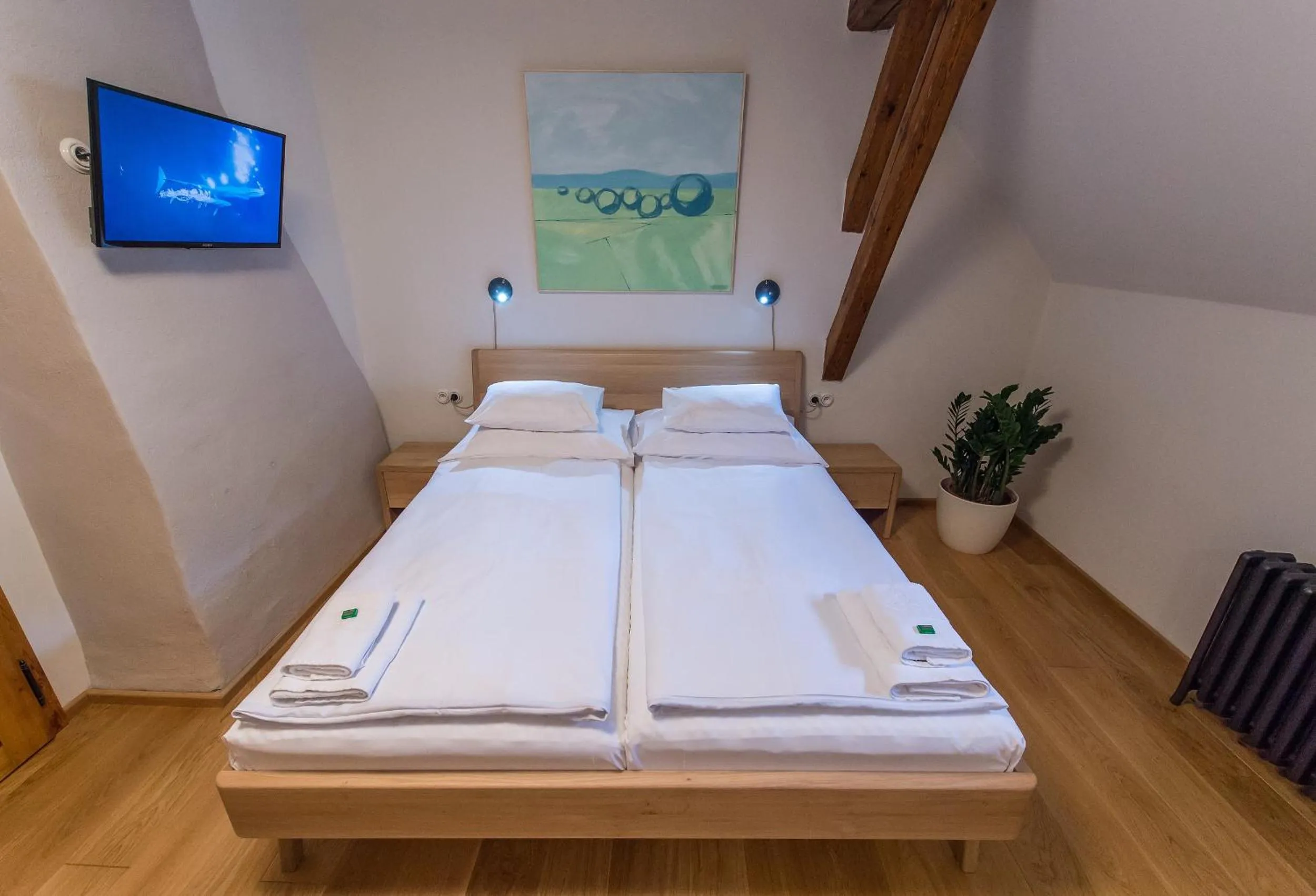 Bed in Alt Straninger