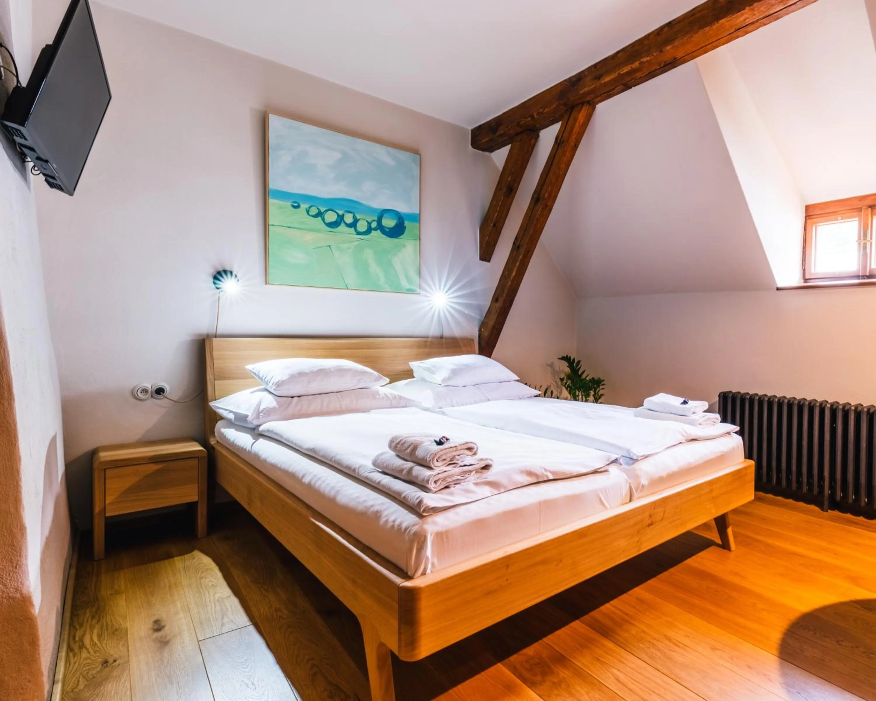 Bed in Alt Straninger