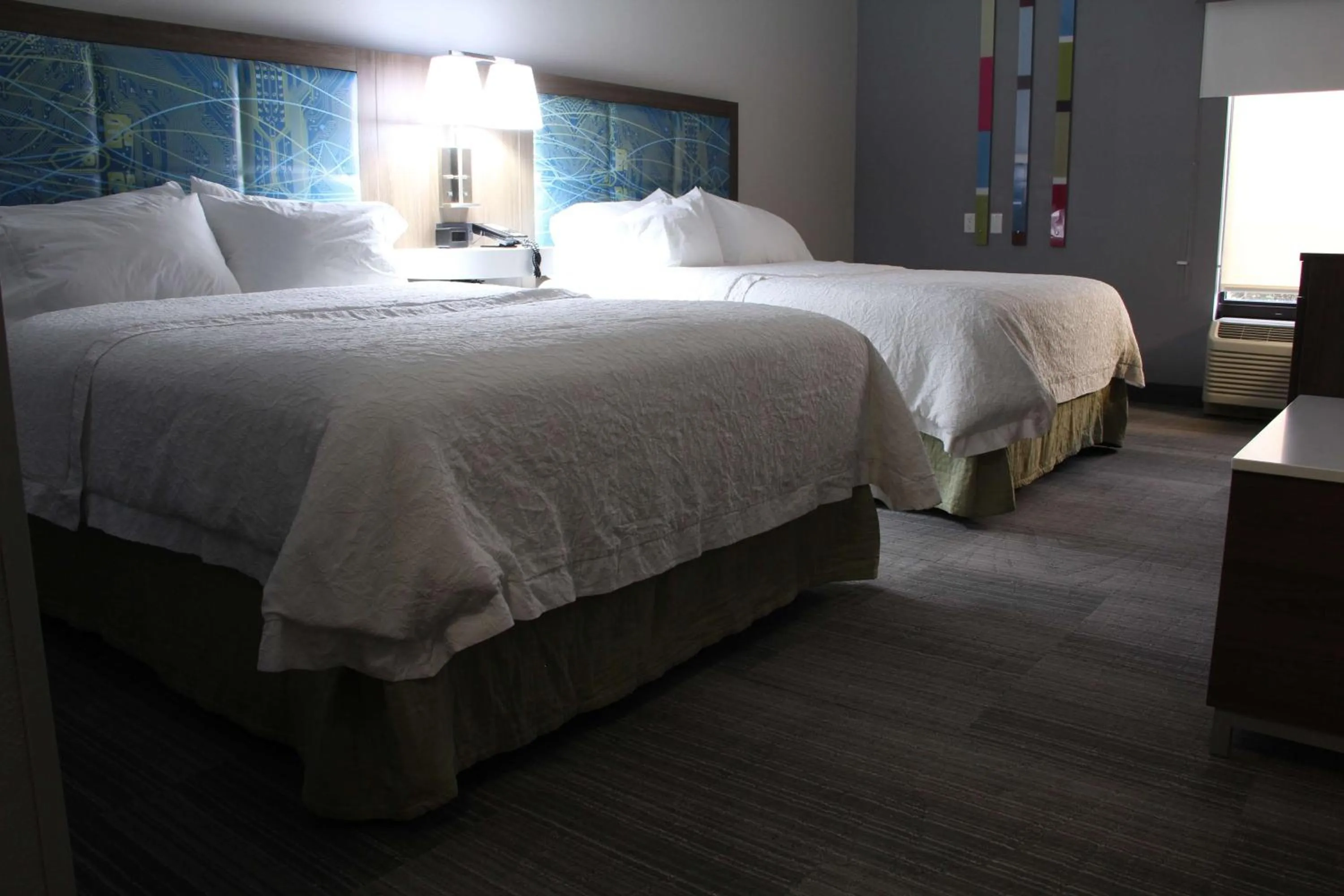 Bed in Hampton Inn Danville