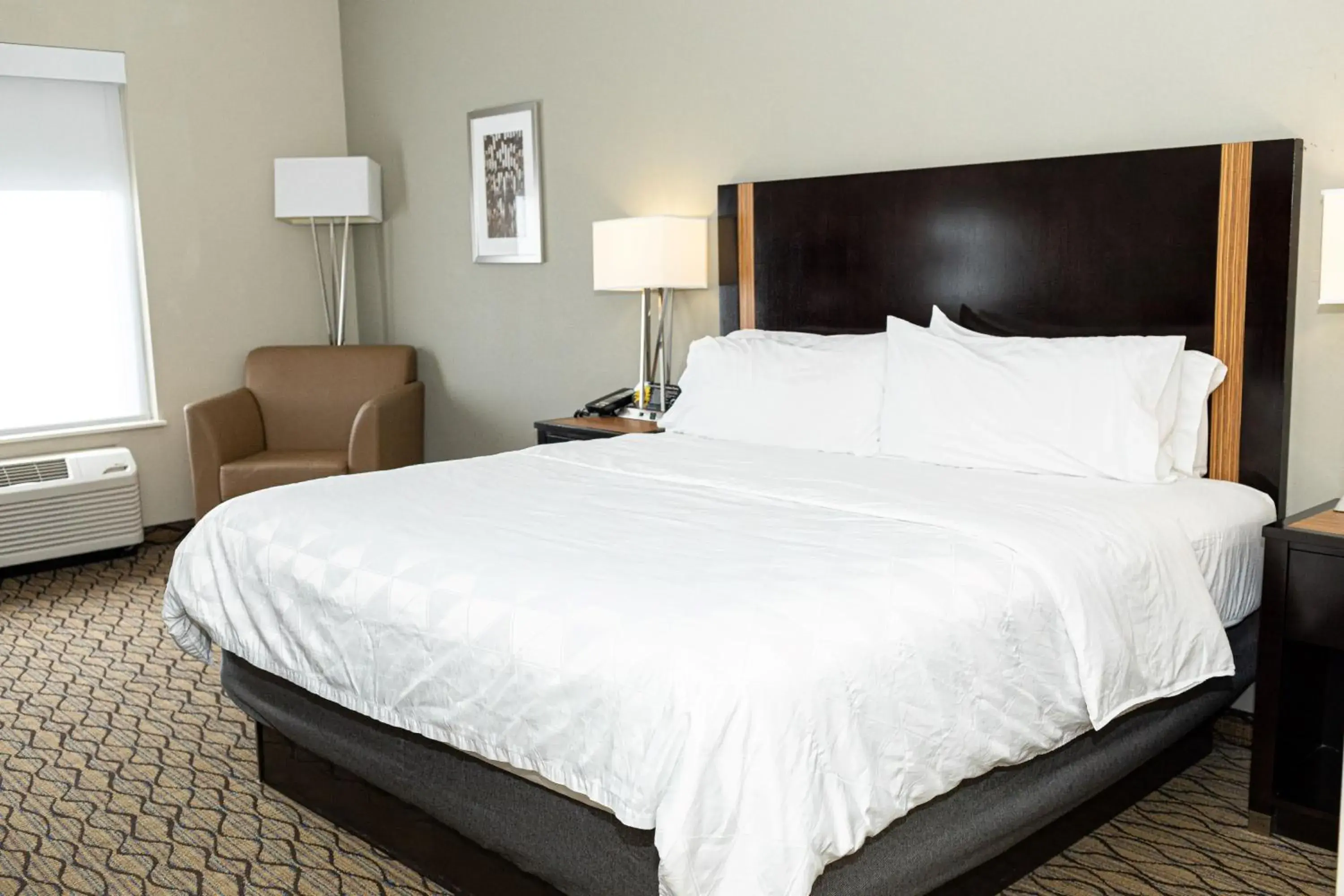 Bed in Holiday Inn Effingham by IHG Bed in Holiday Inn Effingham by IHG