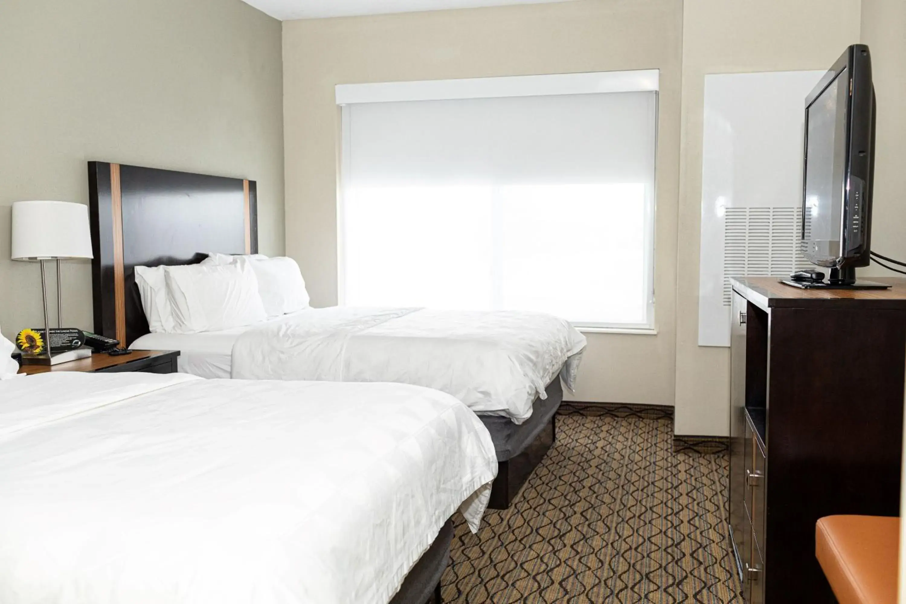 Bed in Holiday Inn Effingham by IHG Bed in Holiday Inn Effingham by IHG