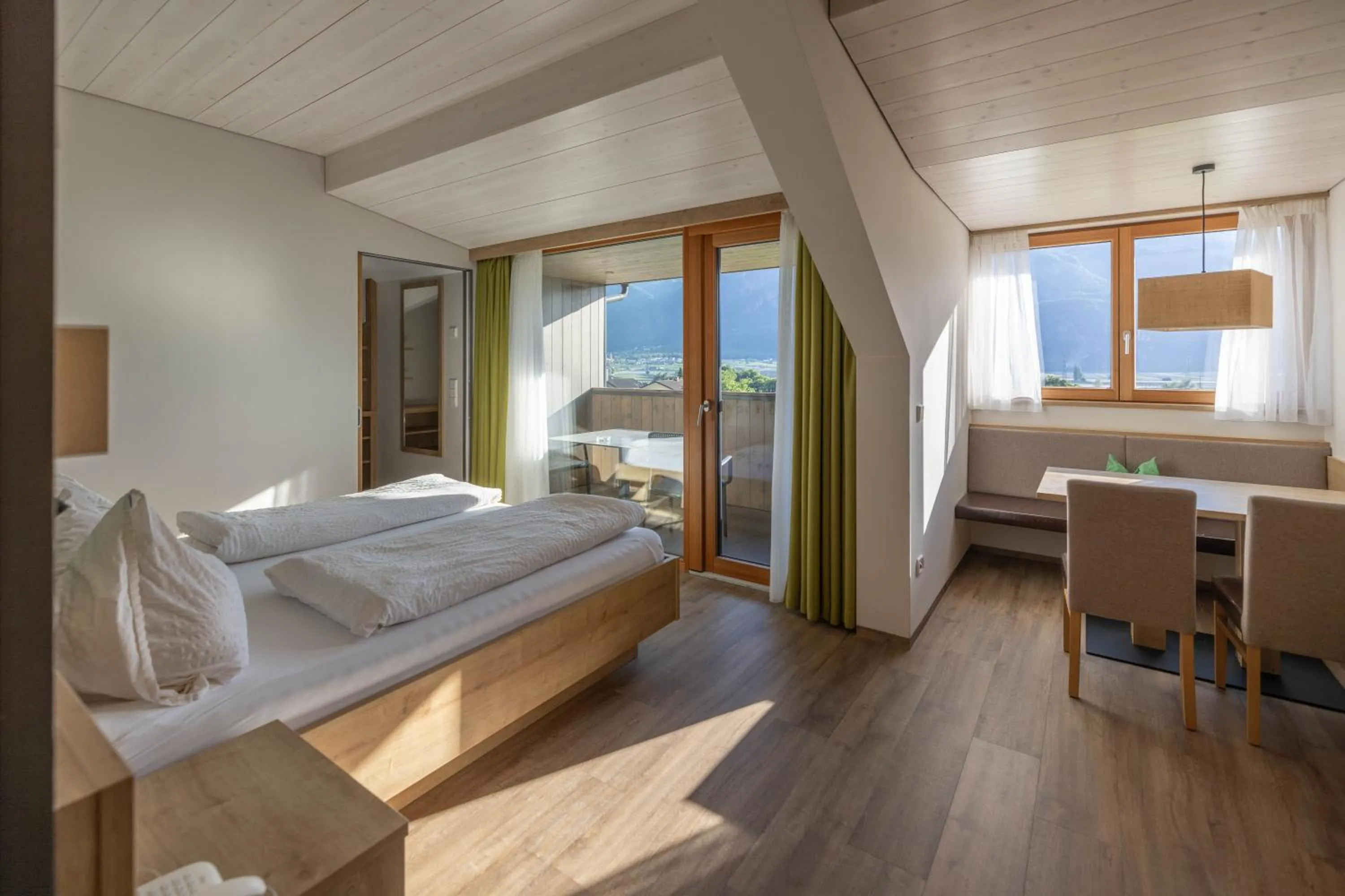 Bed in Residence Egger