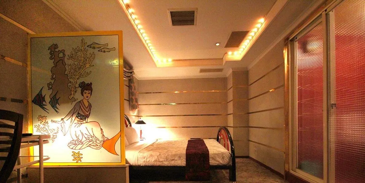 Photo of the whole room in Broadway Hotel