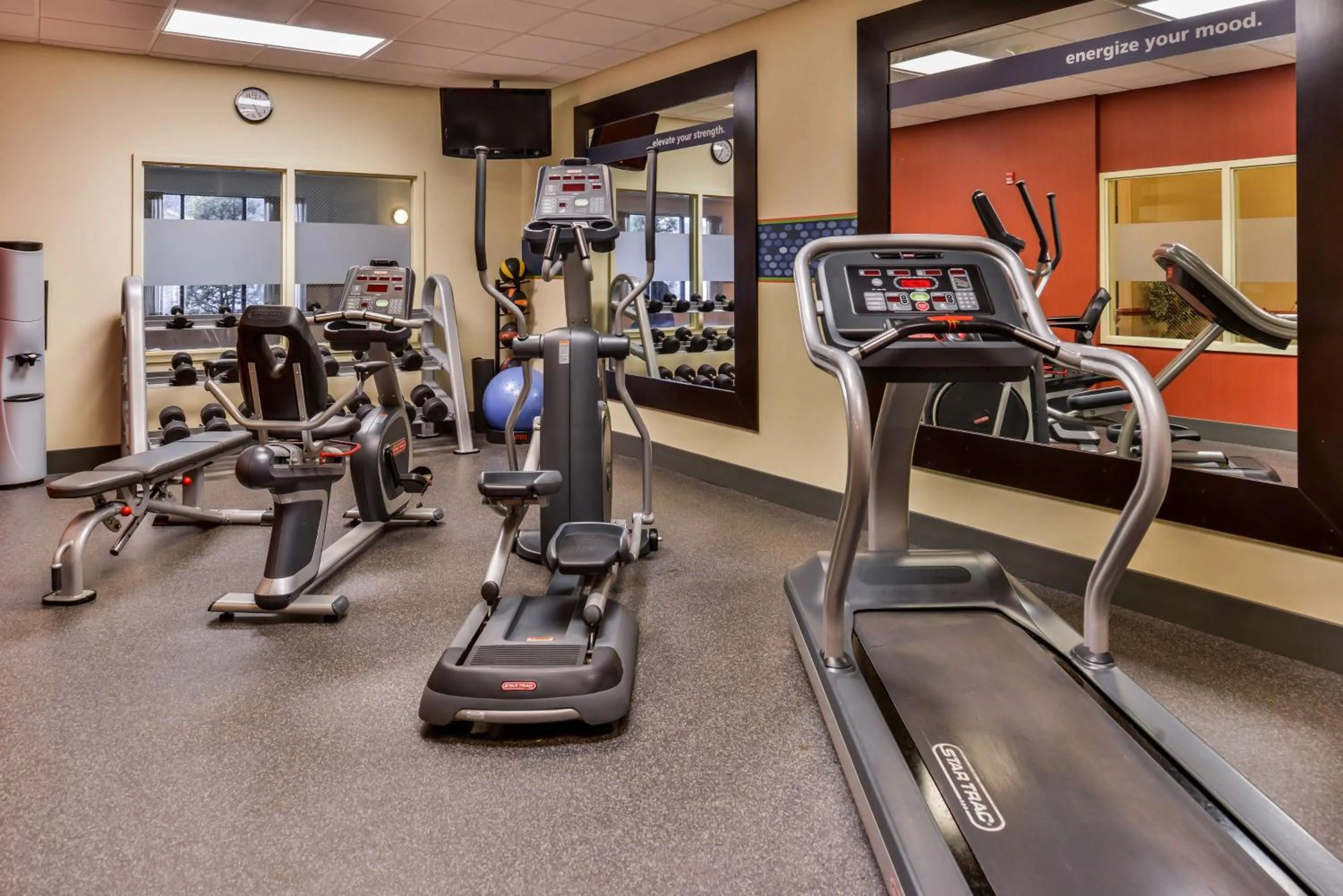 Fitness centre/facilities in Hampton Inn Emporia