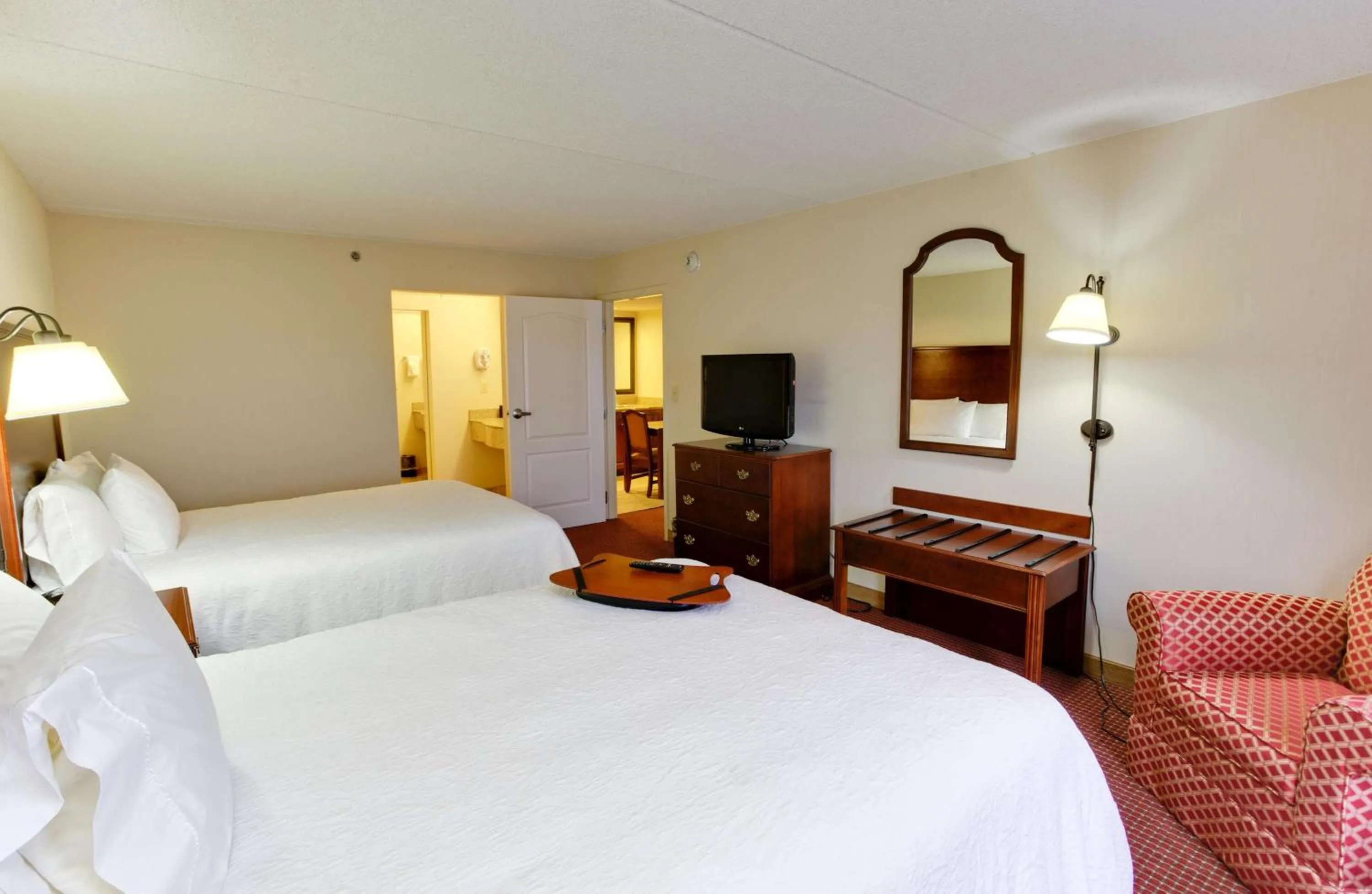 Bed in Hampton Inn Emporia