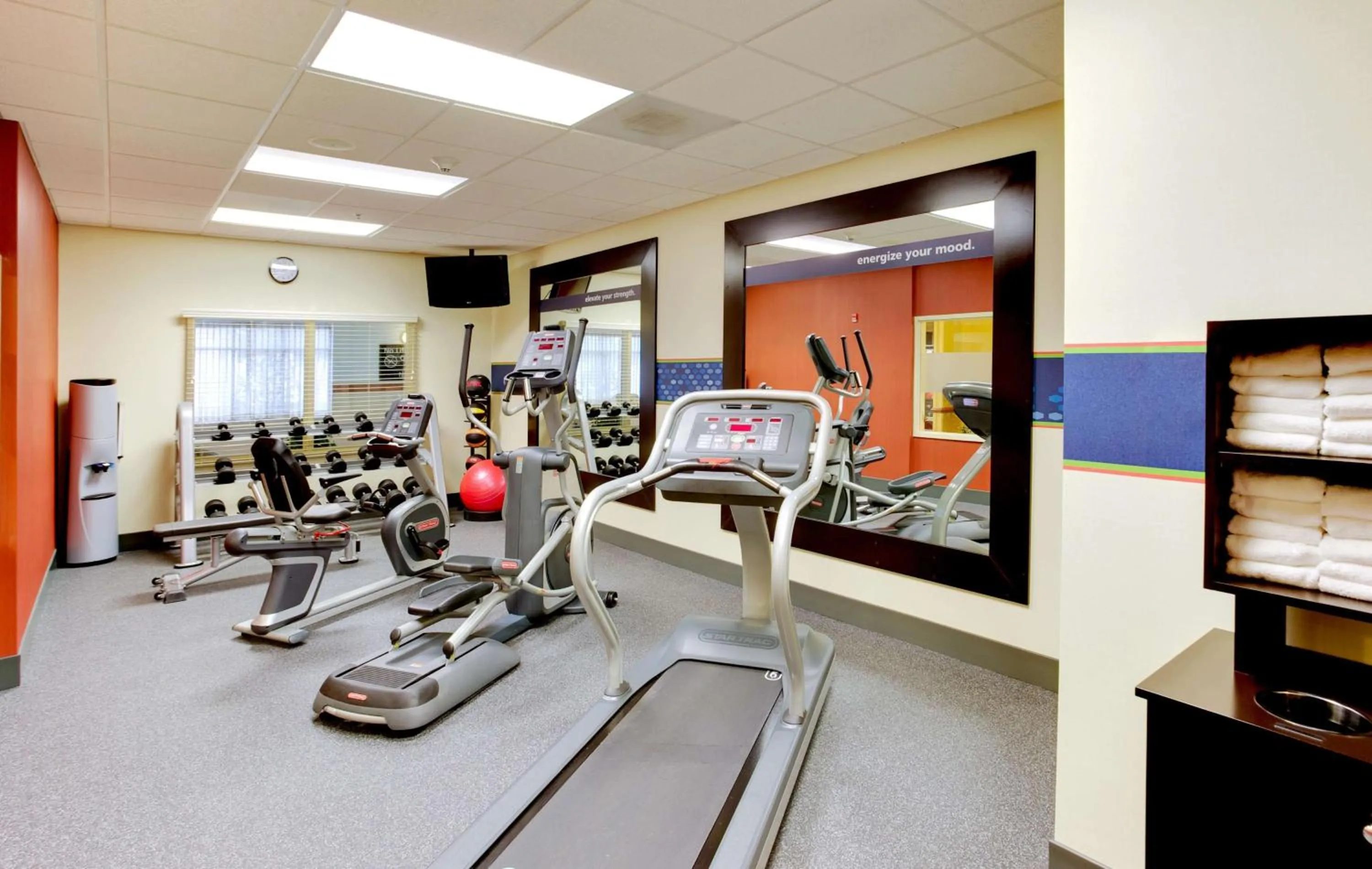 Fitness centre/facilities in Hampton Inn Emporia