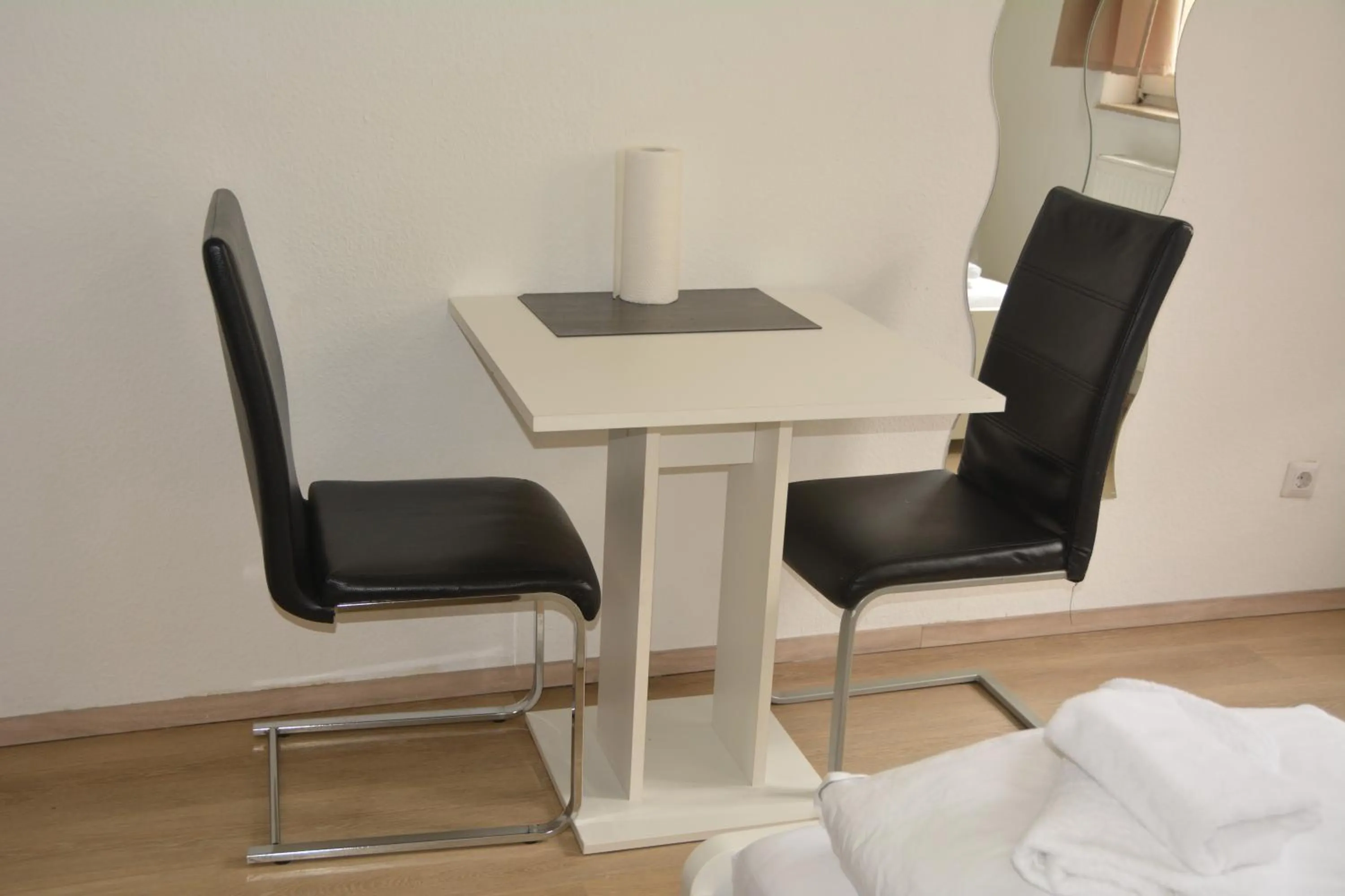 Living room in Saarbrücken City Apartments