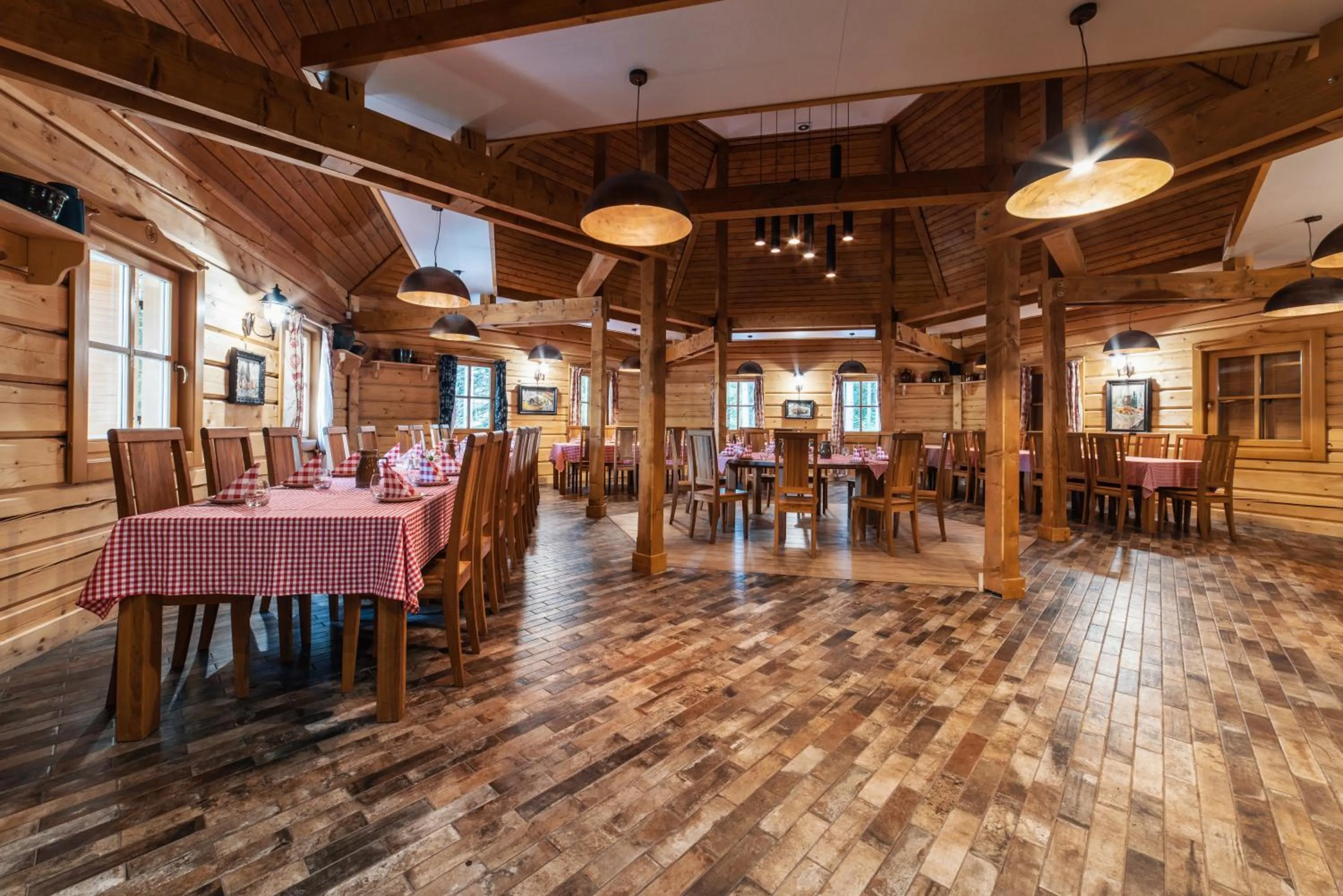 Restaurant/places to eat in Hotel Stupka