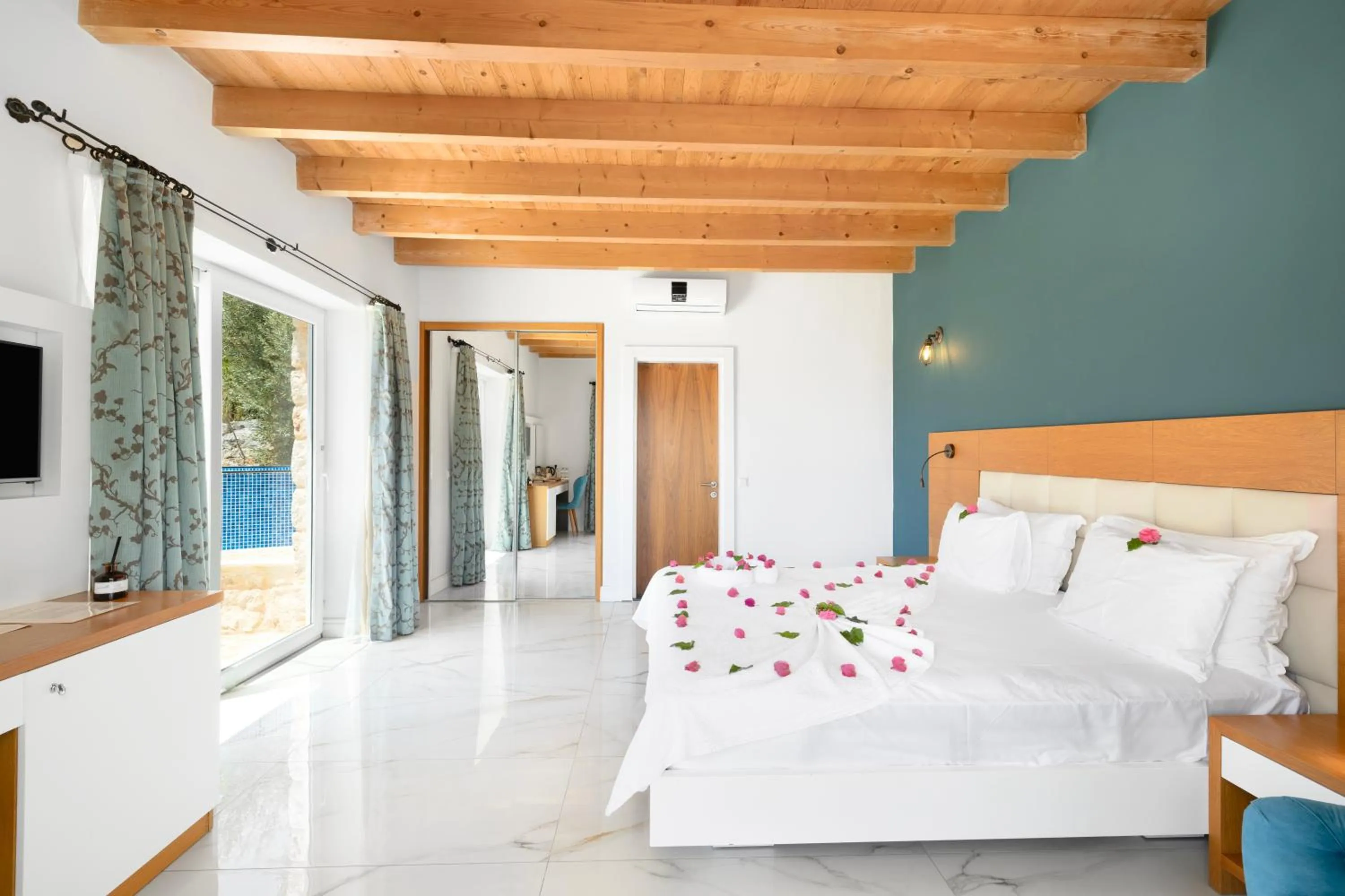 Bed in Blanca Beach Hotel